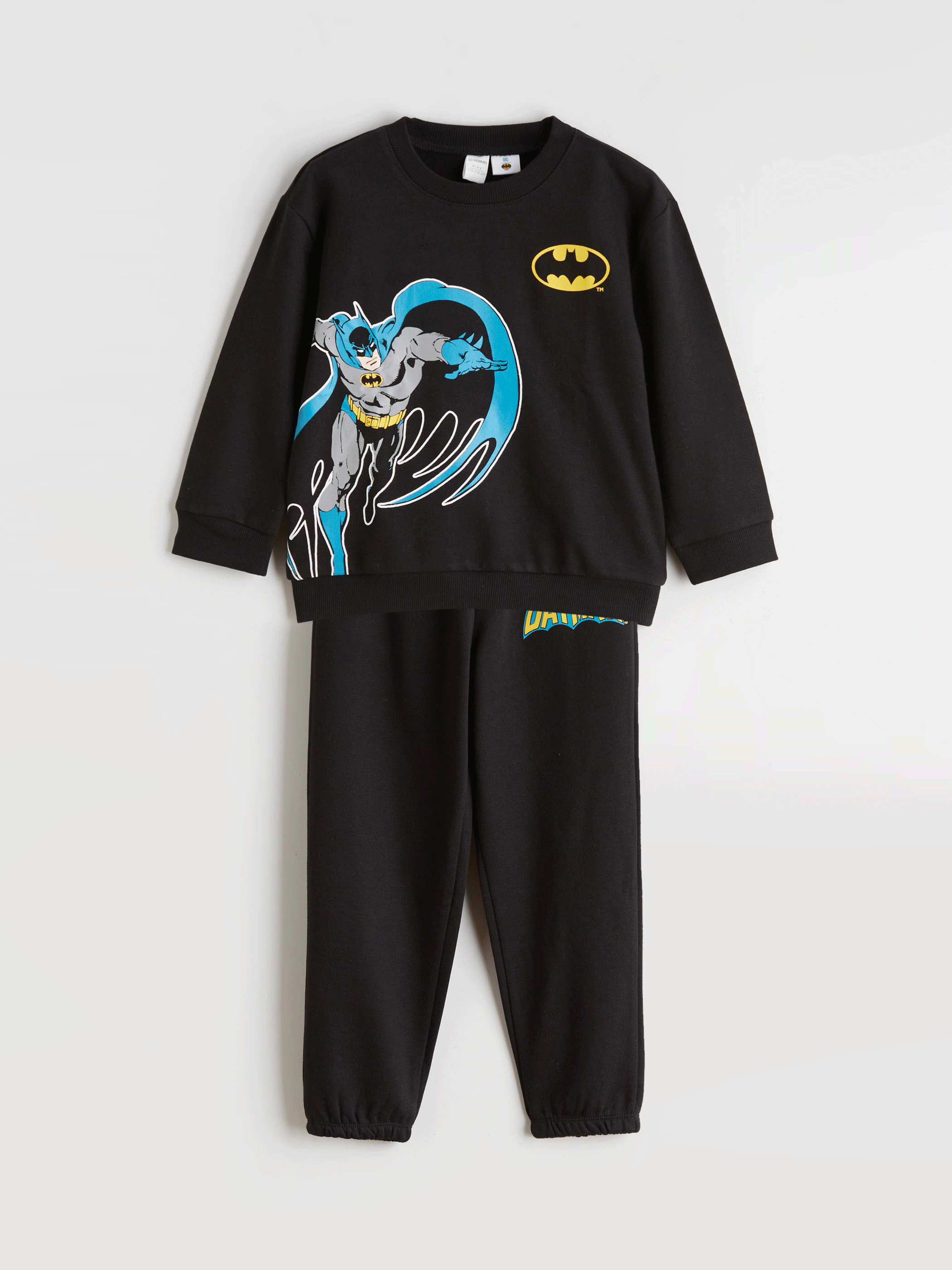 طقم أسود ولد-1