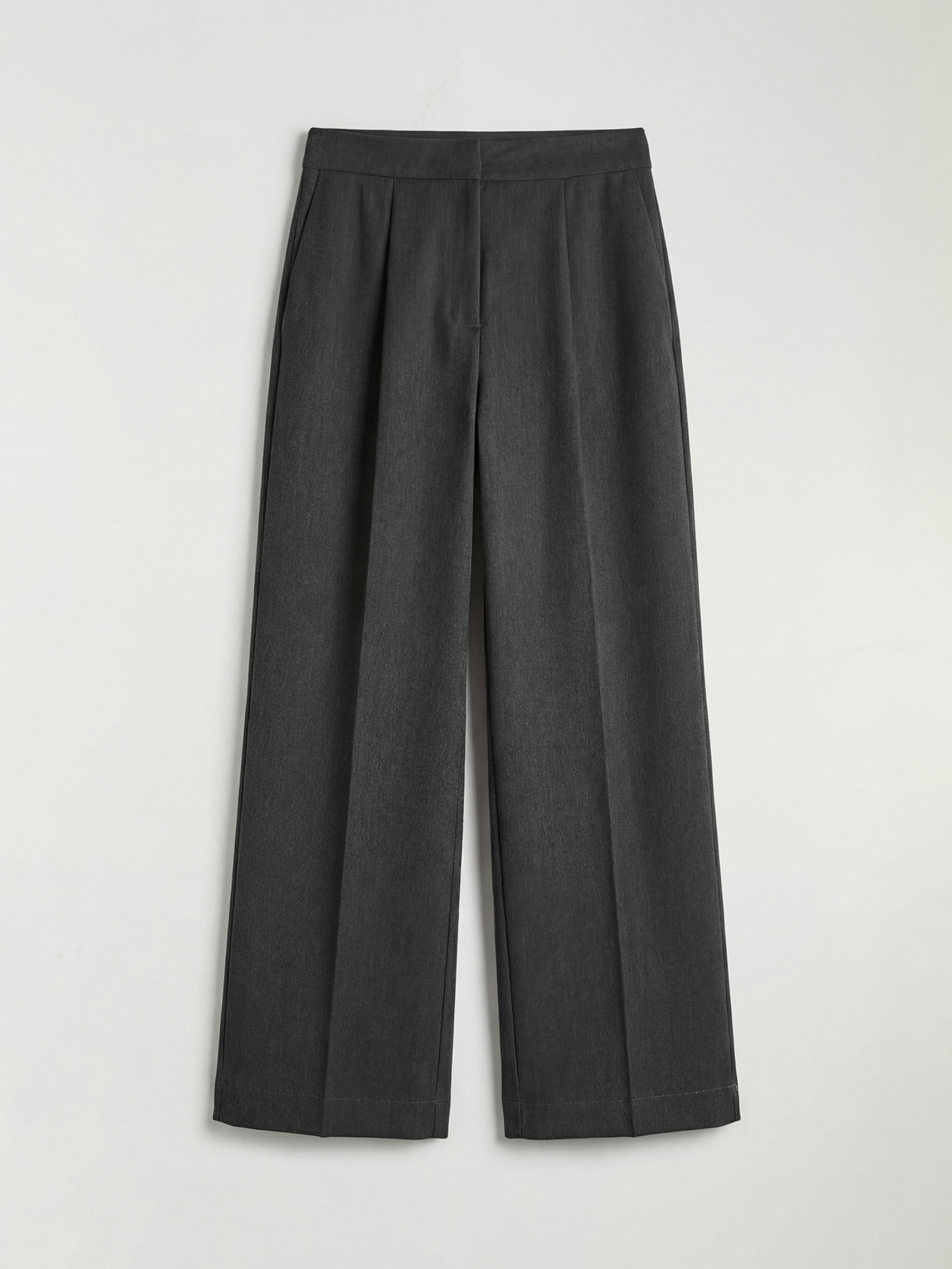 Antrasit Standart Fit Kadın Pileli Kumaş Pantolon-3