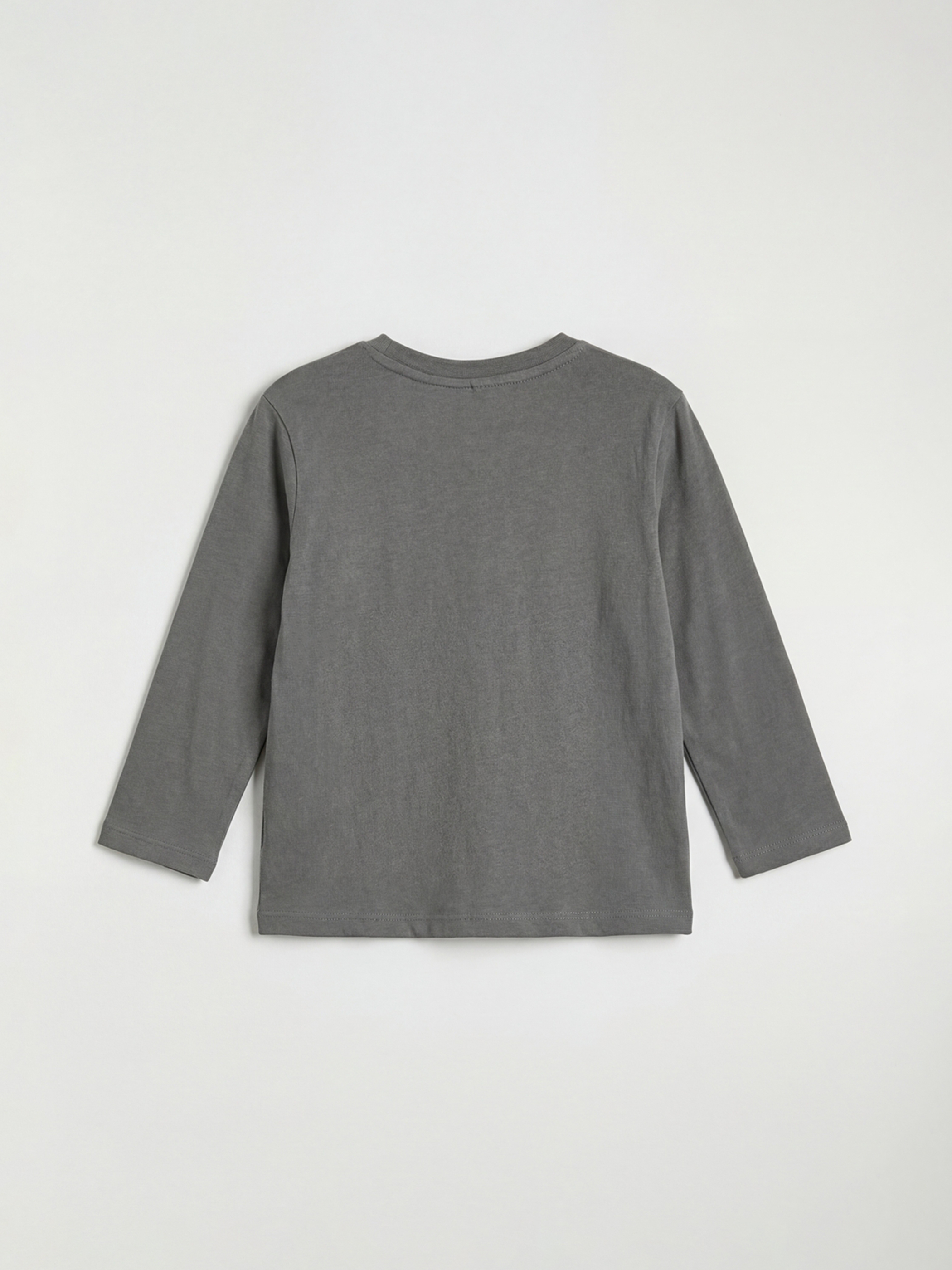 طقم بيجامة أولاد بطبعة ميكي ماوس-2