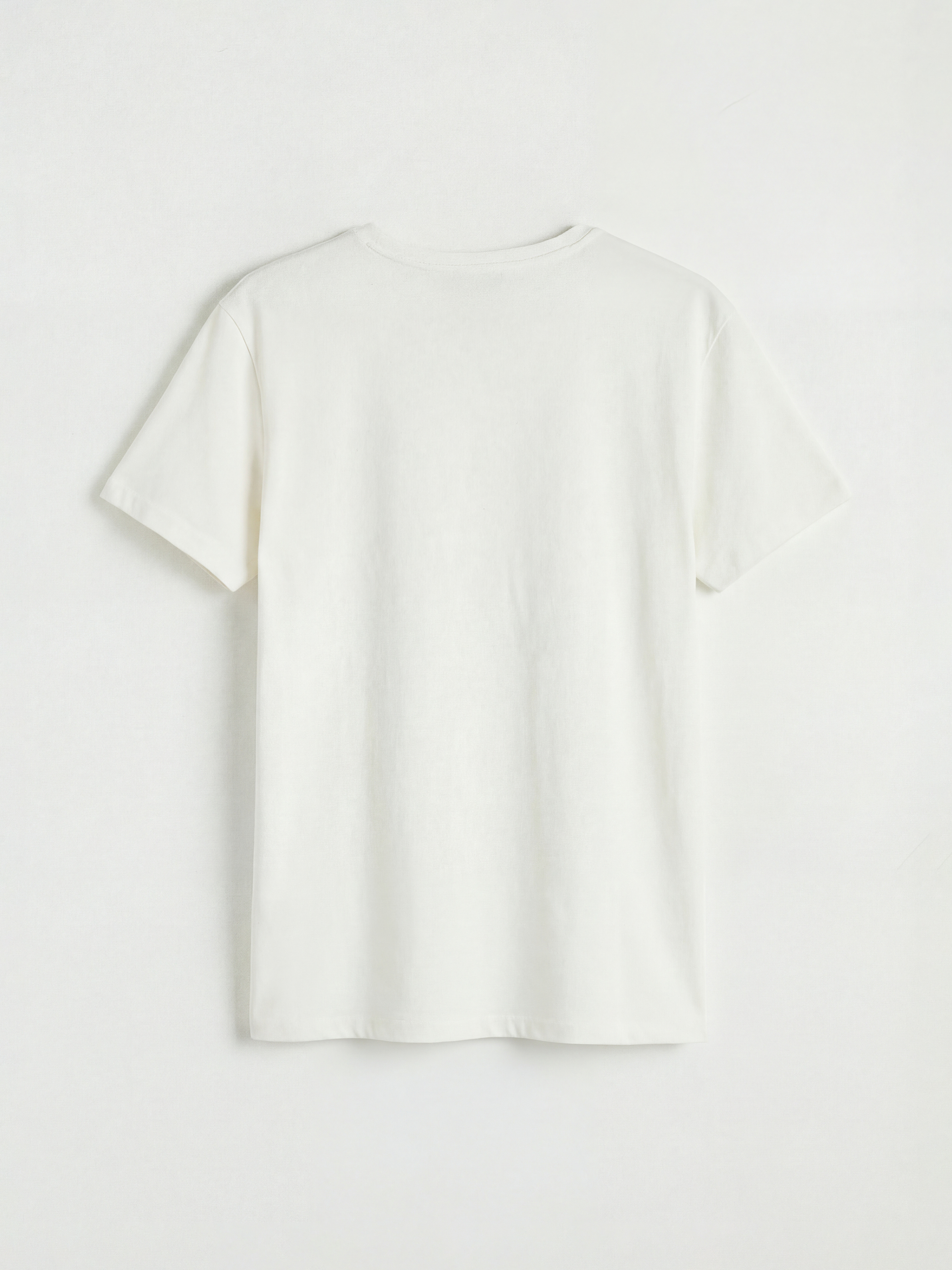 Женская футболка с пайетками-7