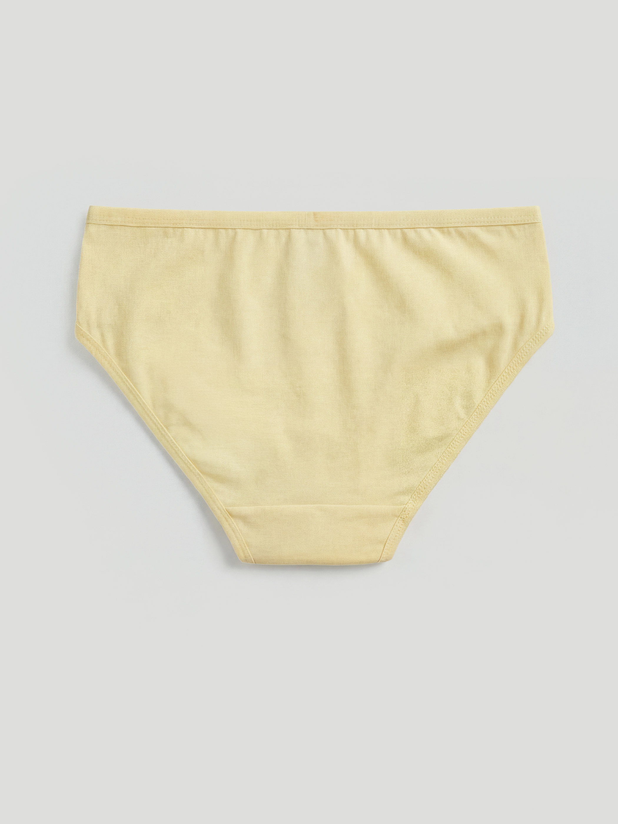 نیکەرز په‌مه‌یی کچ-3