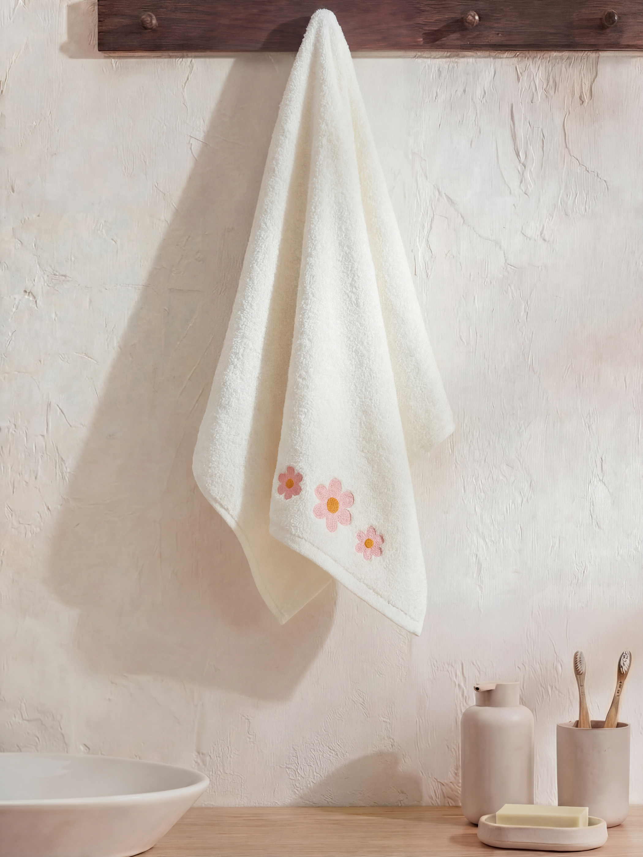 Ekru Çiçek Desenli Yüz Havlusu 50x80 cm-1