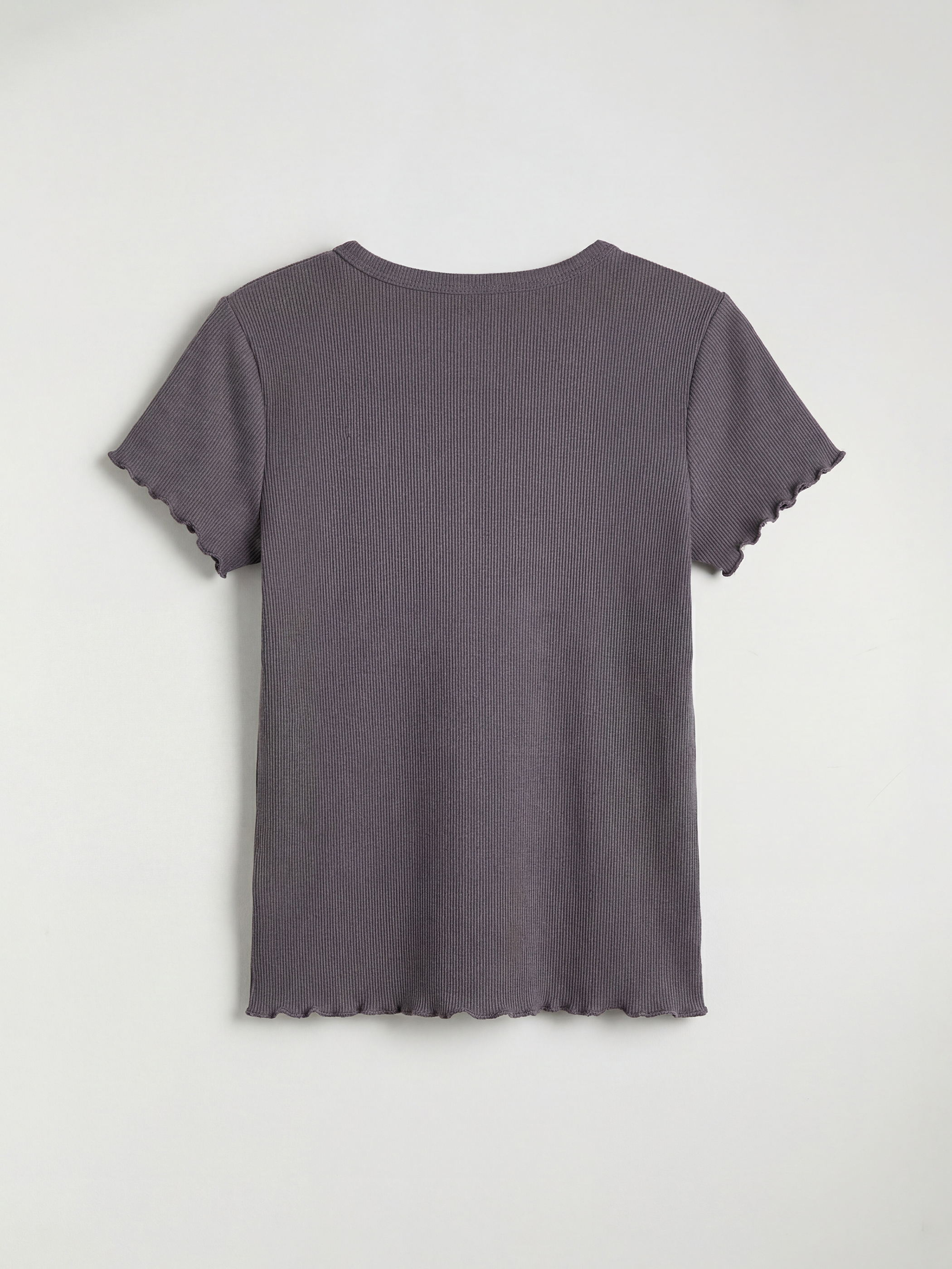 تي شيرت مطرز للبنات مع كشكش-1