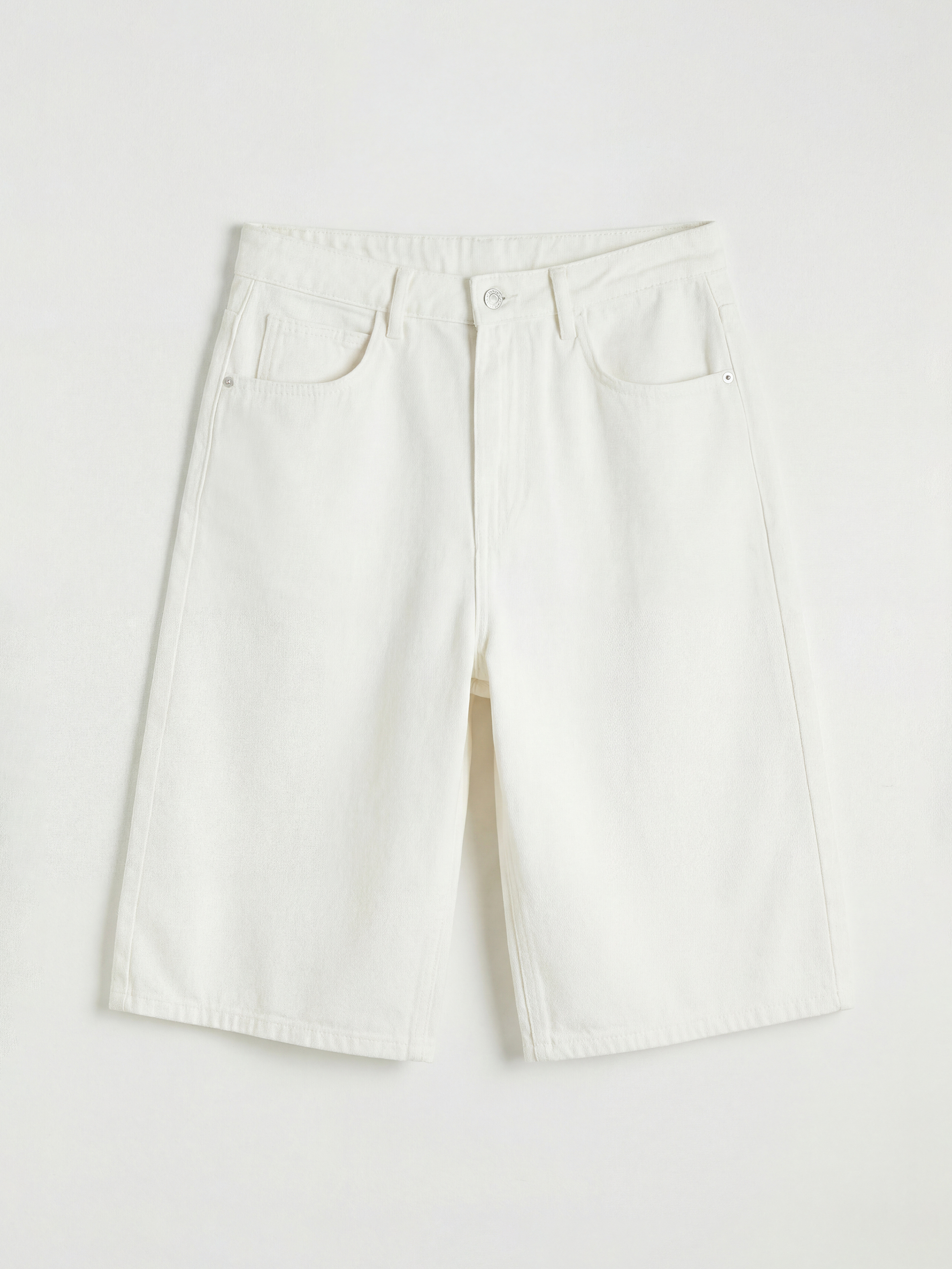 Bermuda Fit Women's Jean Shorts-4