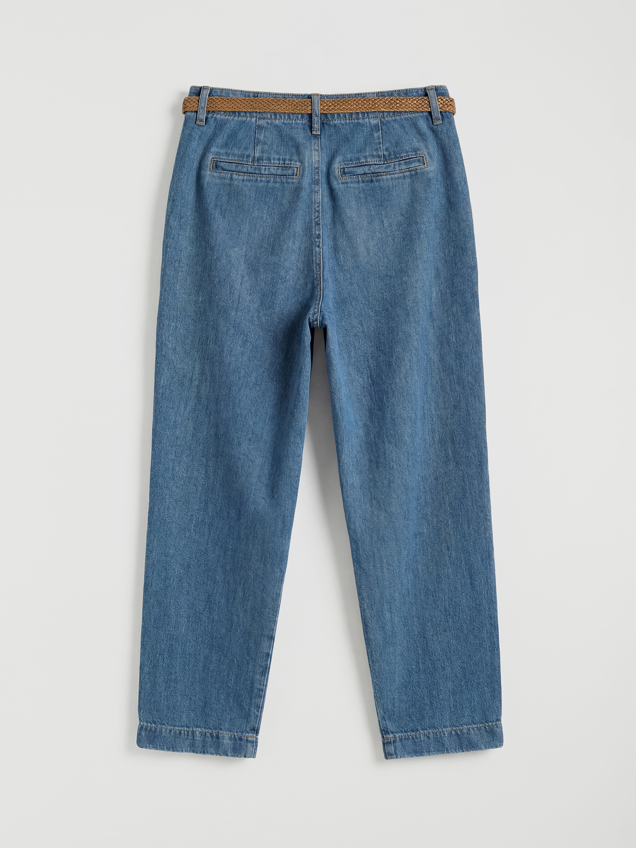 Дънки с колан с карот фит за жени-5