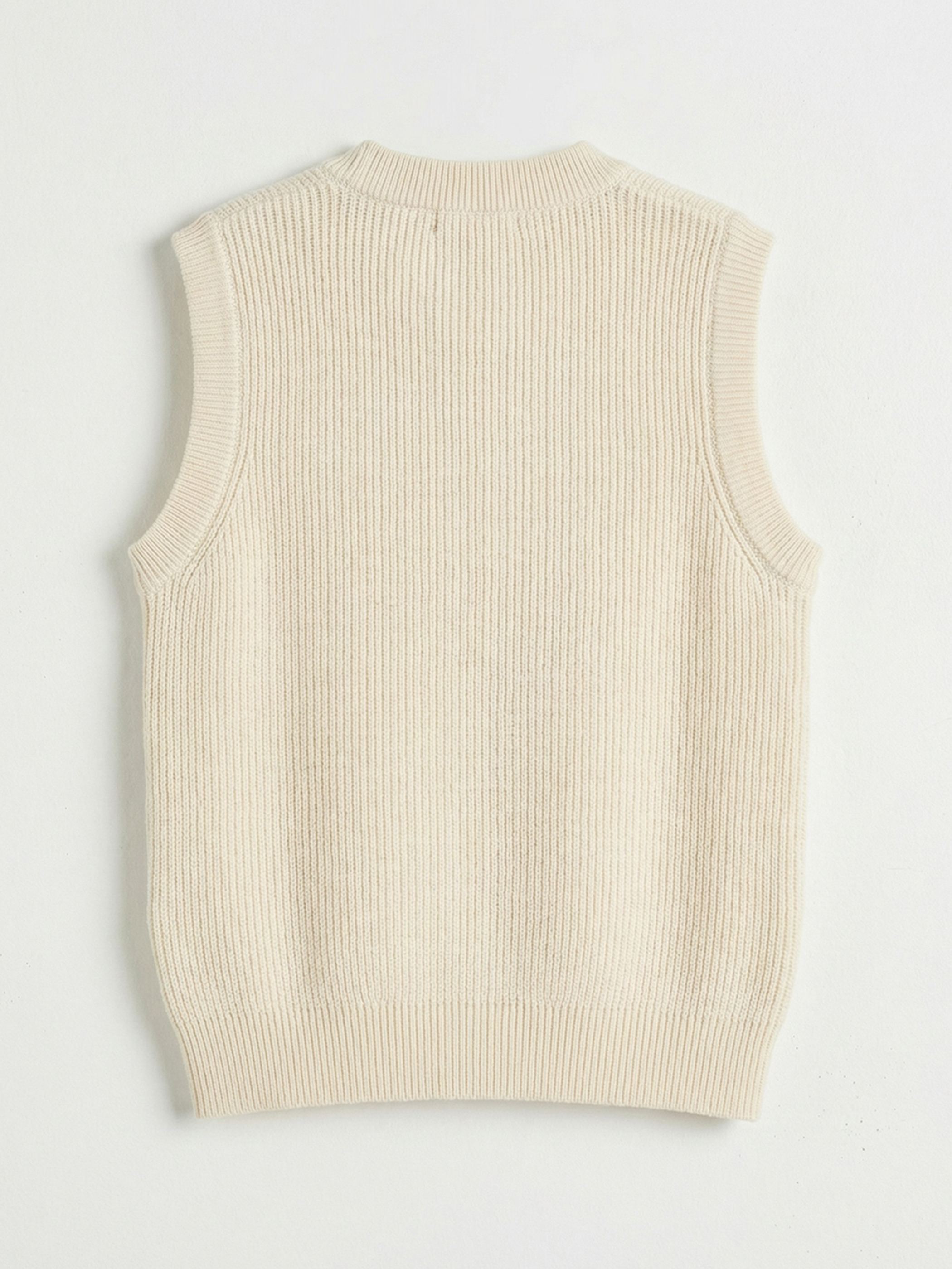 Bej Standart Fit Kalp Detaylı Kız Çocuk Yelek-1