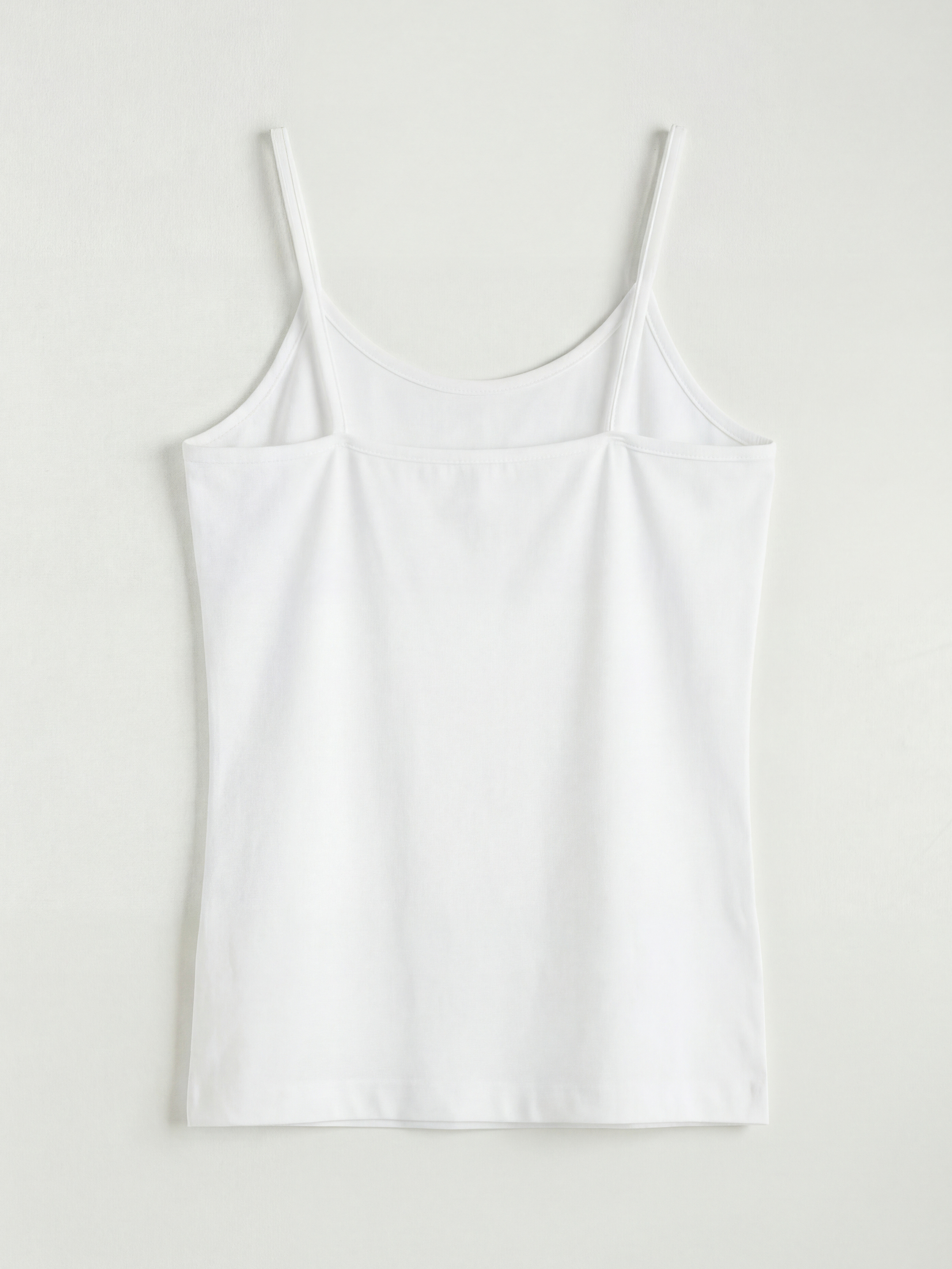 Beyaz U Yaka Askılı Kadın Atlet-1