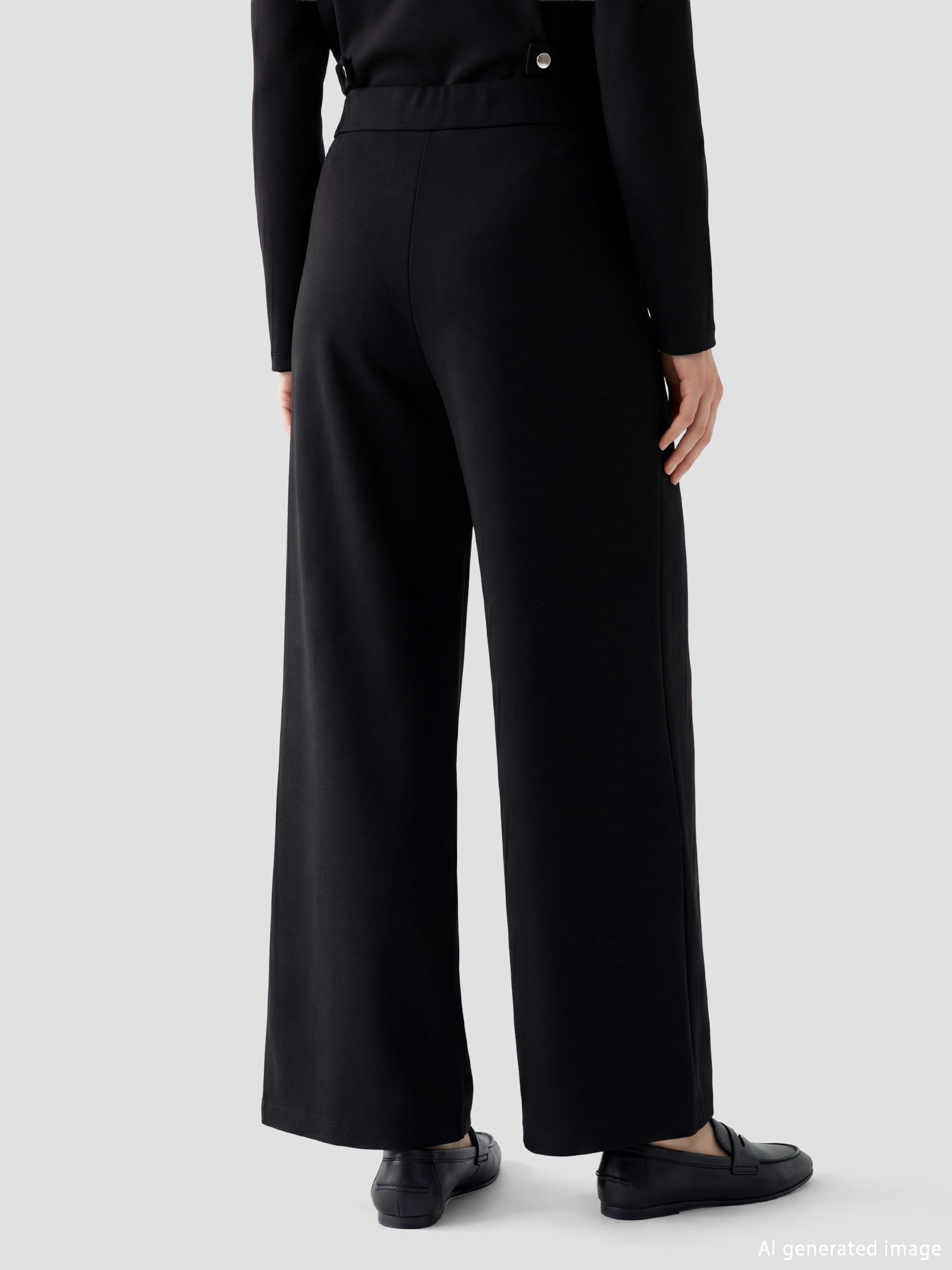 Siyah Beli Lastikli Geniş Paça Kadın Eşofman Altı-4