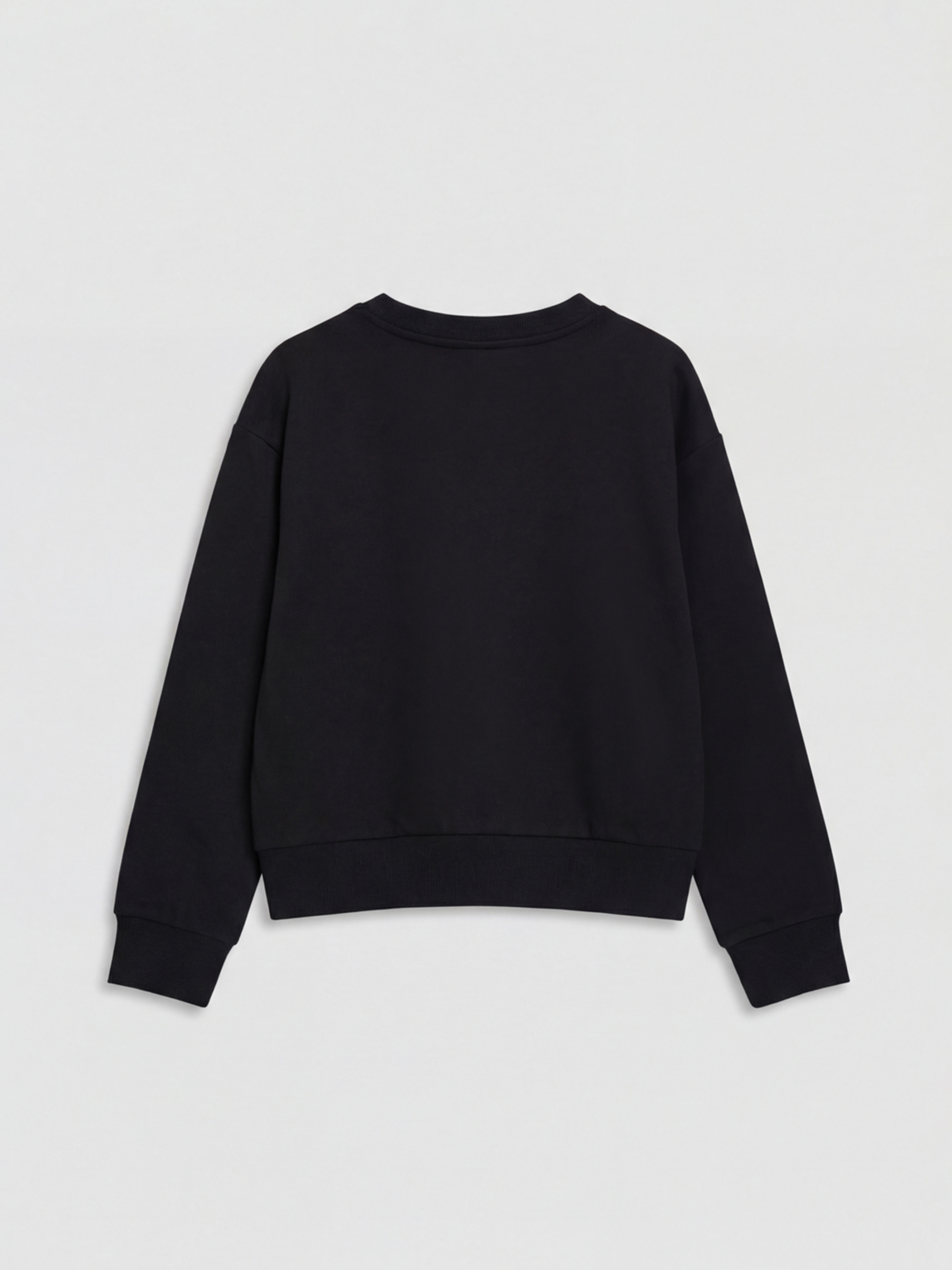 قميص رياضي اسود فتاة-1