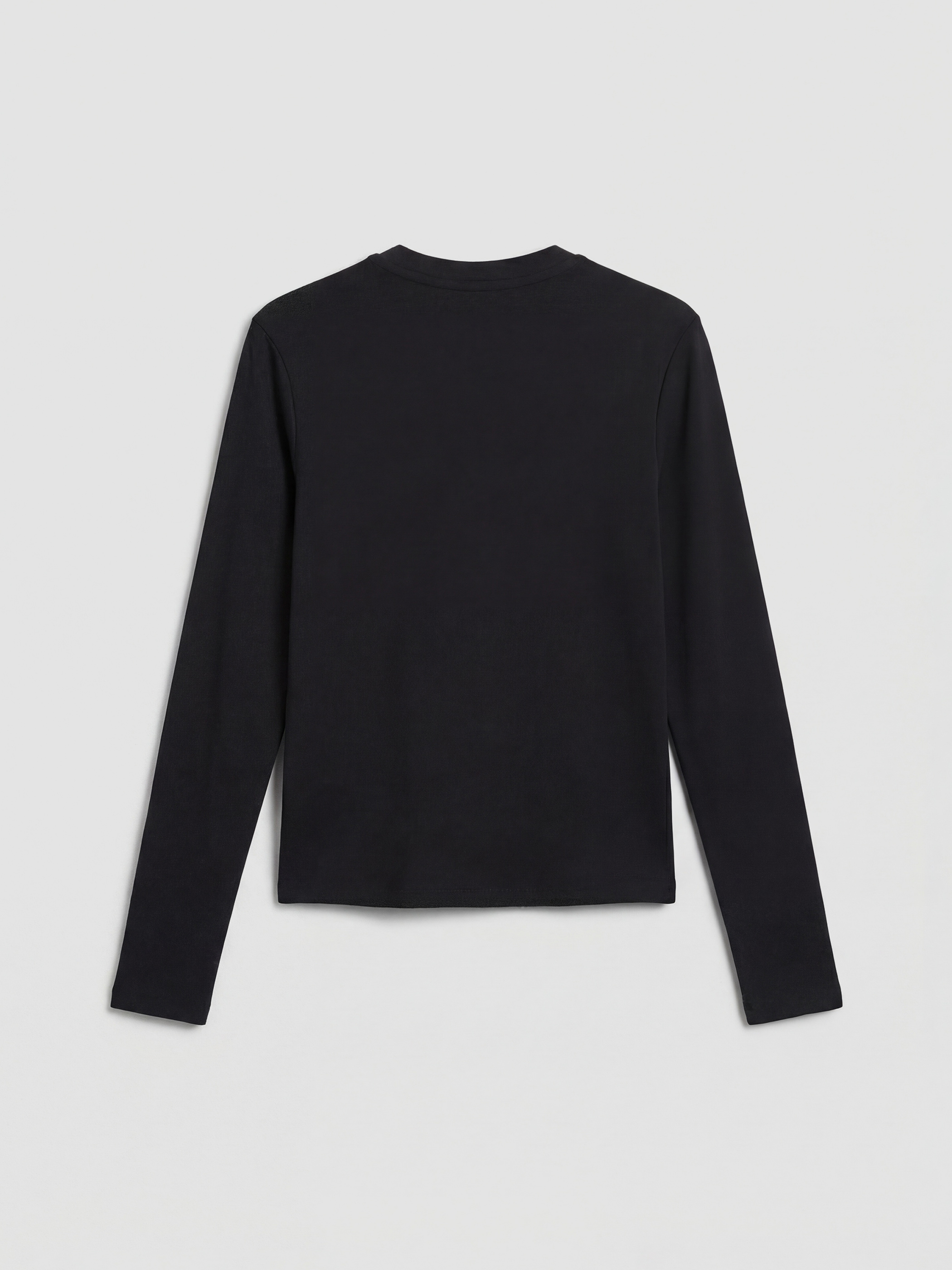 ქალი შავი ბოდე-2