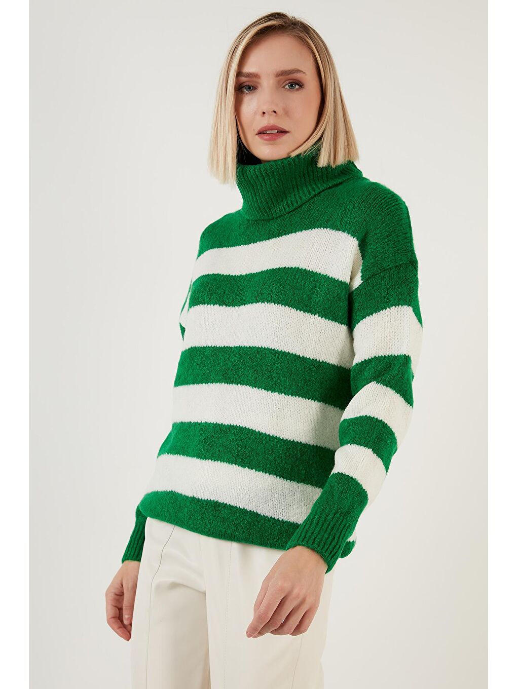 Yeşil Renk Bloklu Balıkçı Yaka Kalın Kışlık Kazak 4615017-1