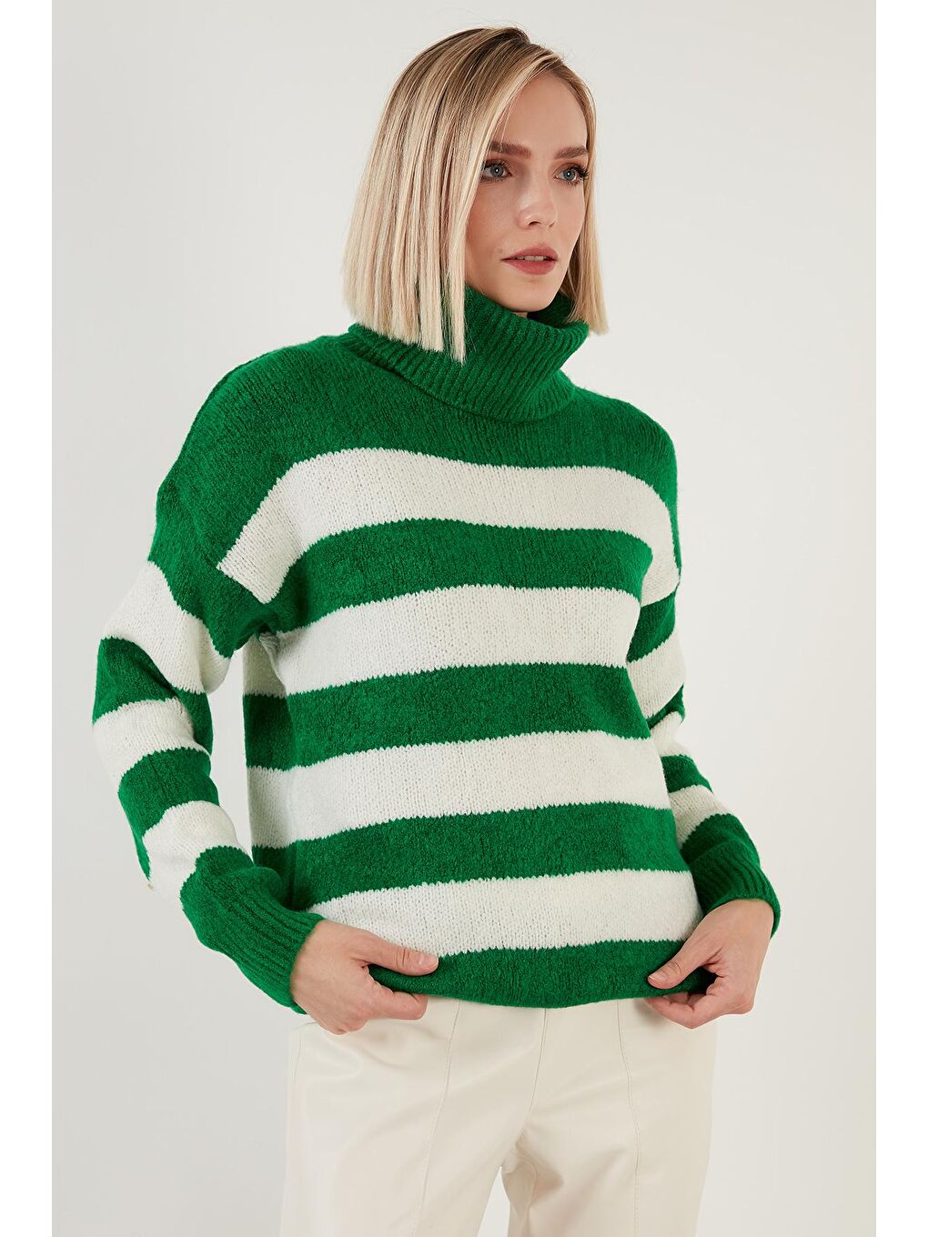 Yeşil Renk Bloklu Balıkçı Yaka Kalın Kışlık Kazak 4615017-2