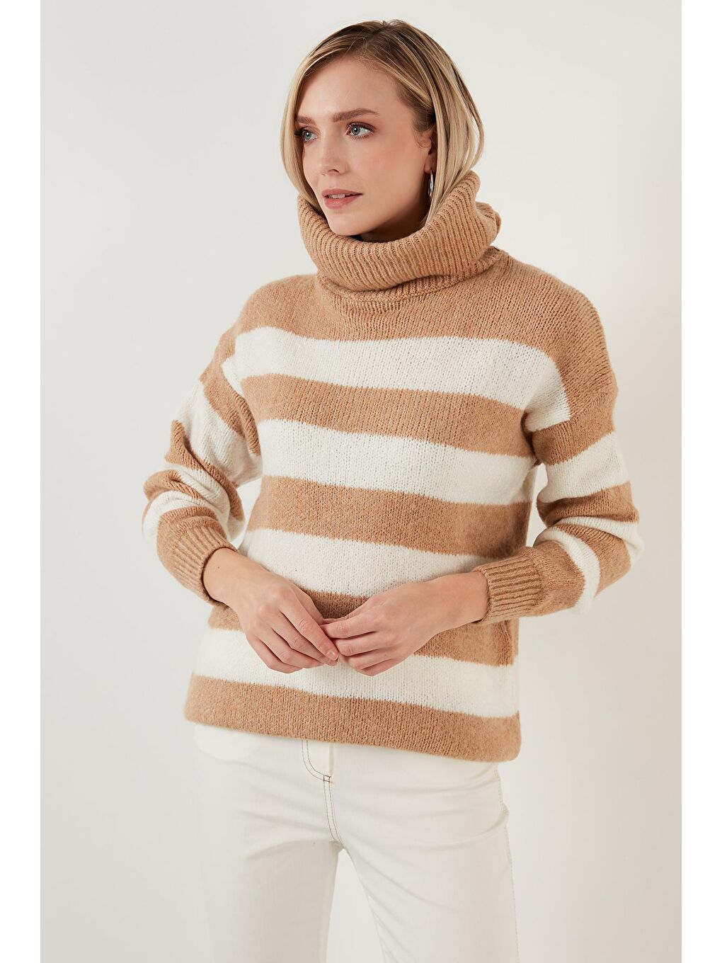 Kahverengi Renk Bloklu Balıkçı Yaka Kalın Kışlık Kazak 4615017-2