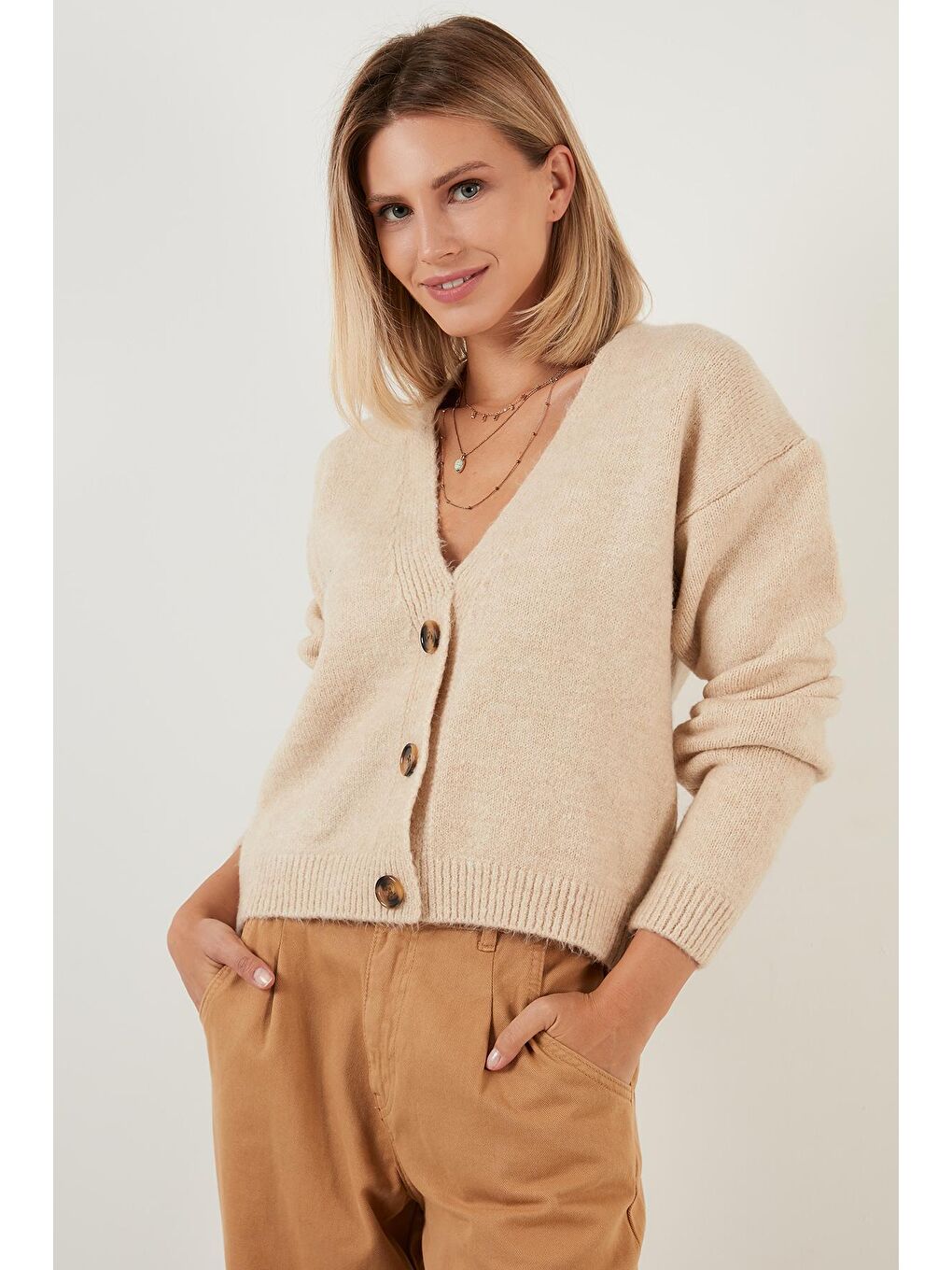 Gri Düğmeli V Yaka Örme Hırka 4615138-1