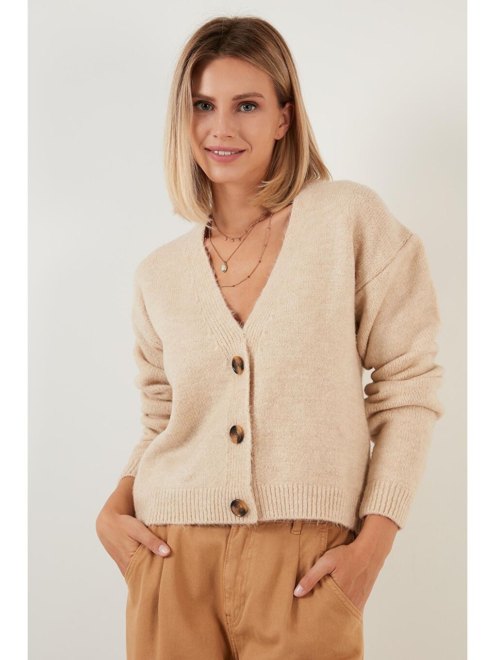 Gri Düğmeli V Yaka Örme Hırka 4615138-4