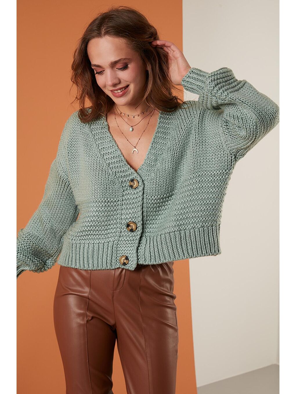 Yeşil Düğmeli V Yaka Örme Crop Hırka 4615145