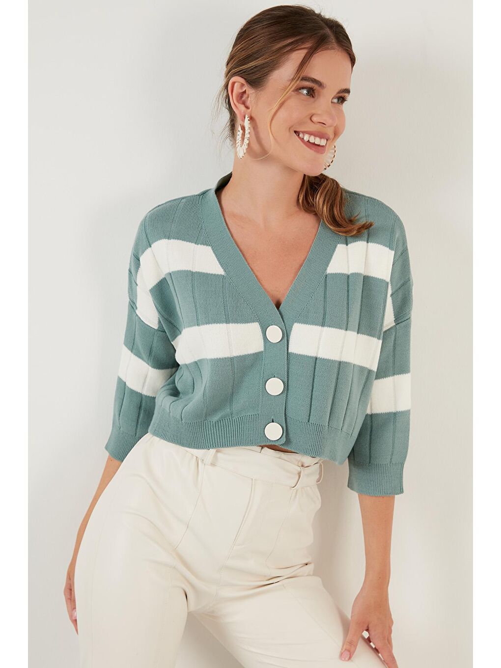 Yeşil Renk Bloklu V Yaka Triko Crop Hırka 4616092-2