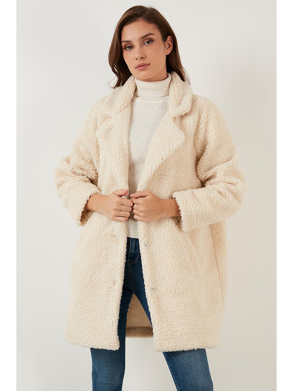 Ekru Oversize Astarlı Cepli Peluş Teddy Kaban 497TEDDY-3