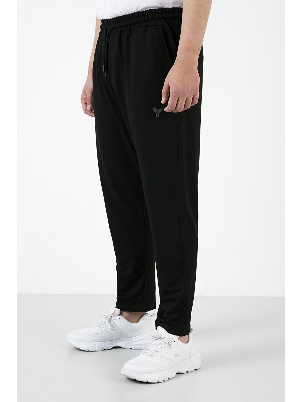 Siyah Belden Bağlamalı Cepli Eşofman Altı 568D215-2