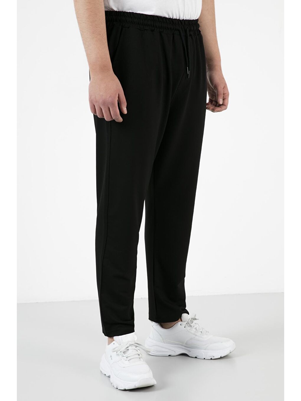 Siyah Belden Bağlamalı Cepli Eşofman Altı 568D215-3