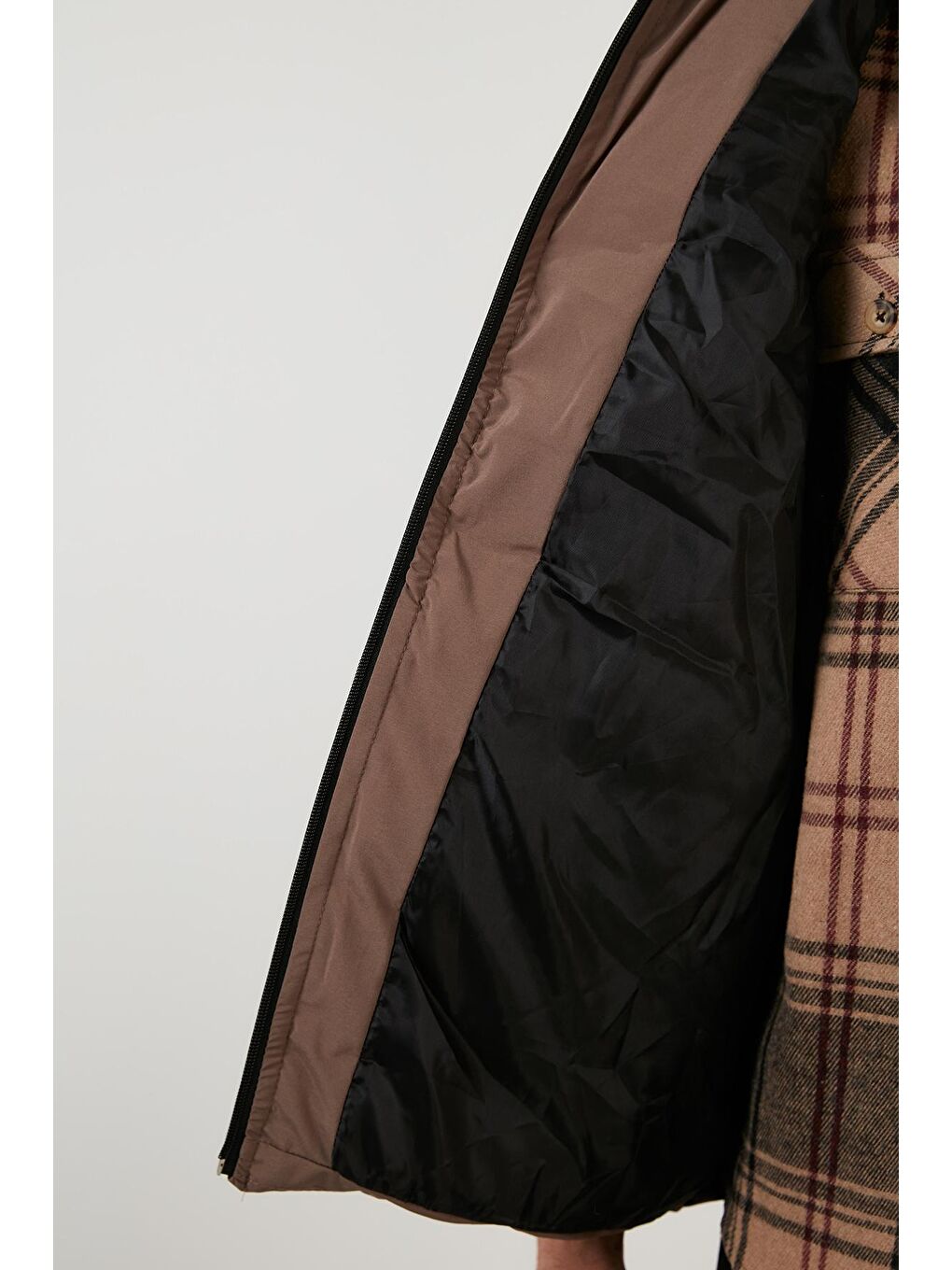 Kahverengi Fermuarlı Slim Fit Kapüşonlu Şişme Yelek 5711451-4