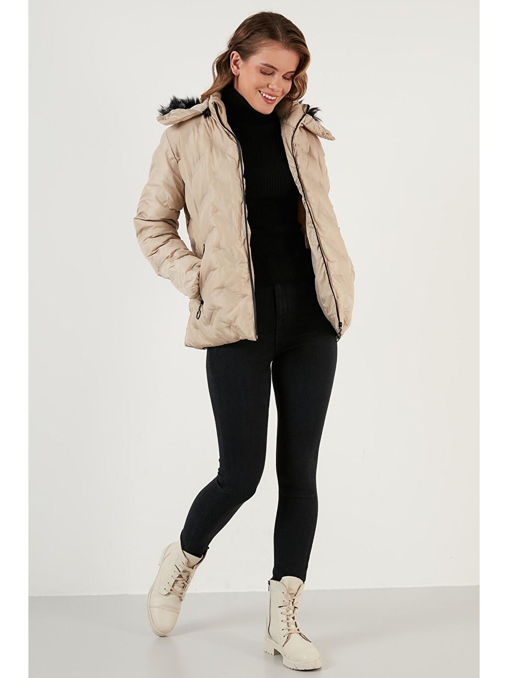 Gri Yakası Suni Kürklü Çıkarılabilir Kapüşonlu Dik Yaka Mont 5760089-2