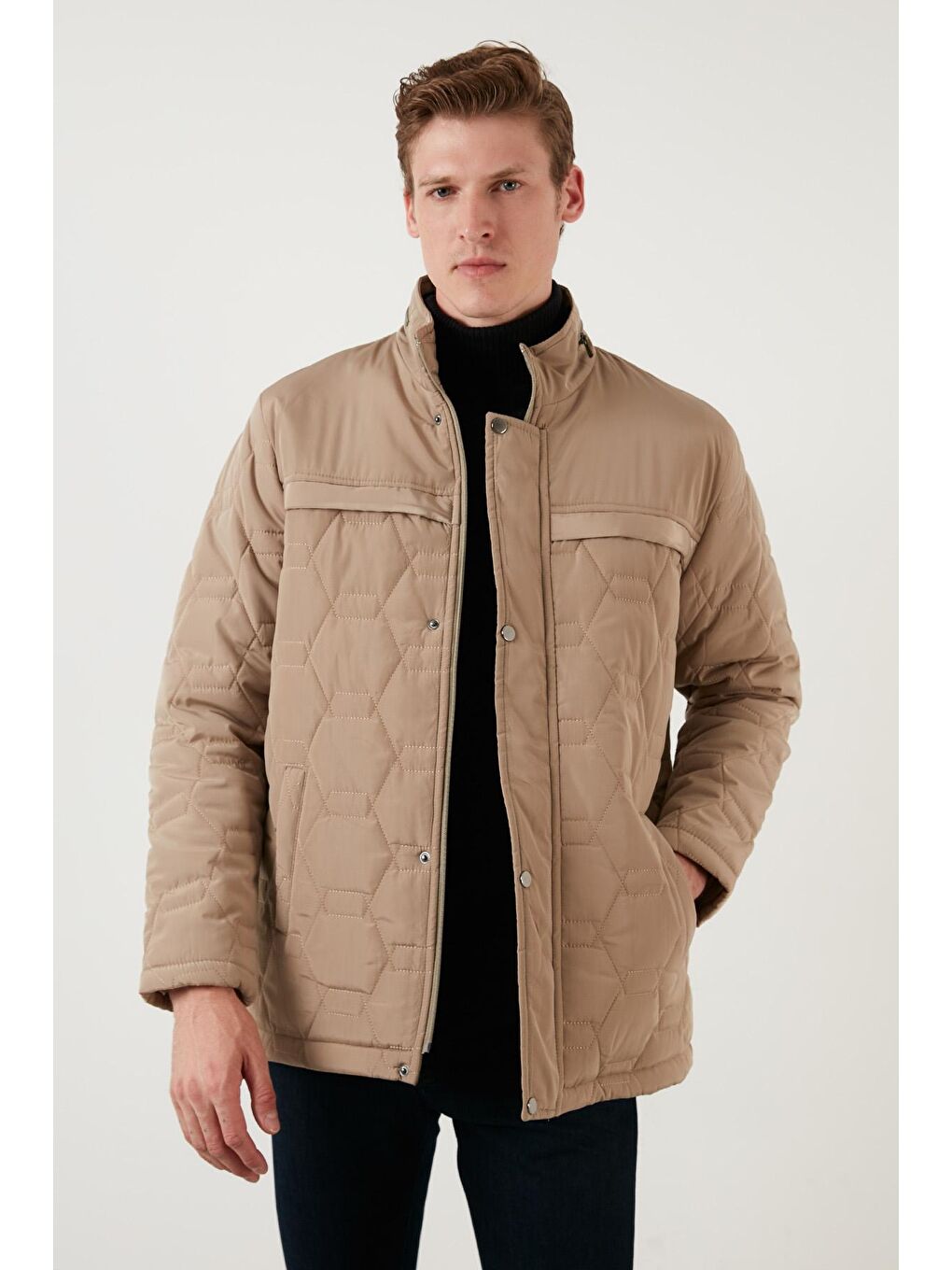 Ekru Regular Fit Cepli Fermuarlı Dik Yaka Şişme Mont 5840013-2