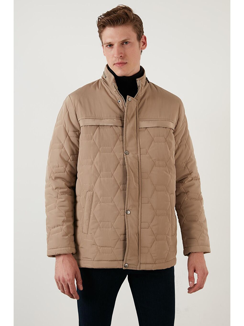 Ekru Regular Fit Cepli Fermuarlı Dik Yaka Şişme Mont 5840013-4