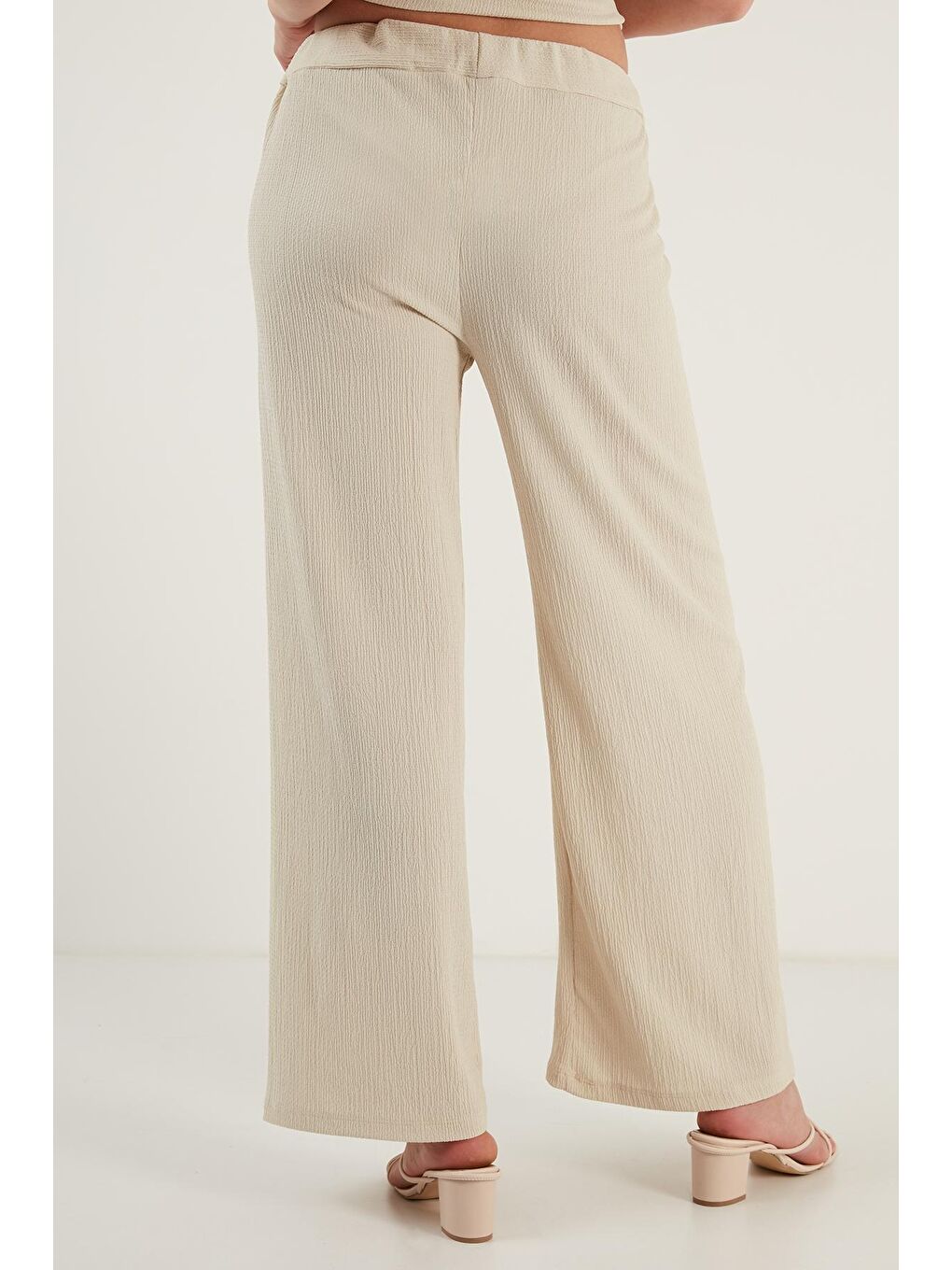 Gri Belden Bağlamalı Rahat Kesim Krinkıl Kuımaş Pantolon 5862061-4