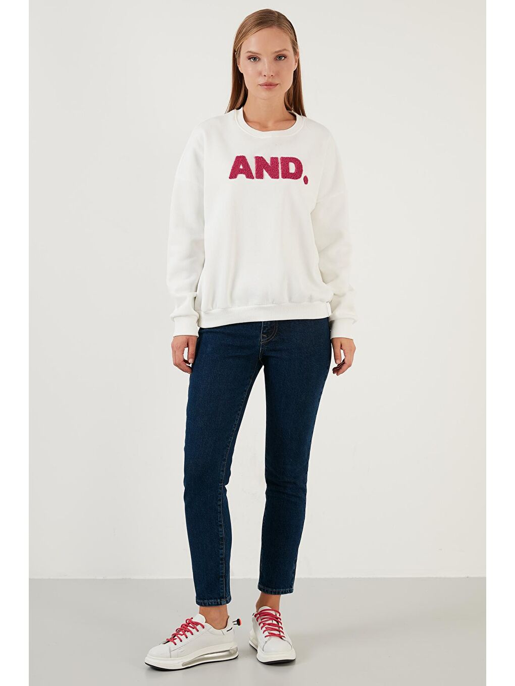 Beyaz Regular Fit Bisiklet Yaka Kalın İçi Polarlı Şardonlu Kışlık Örme Sweat 5864880-3