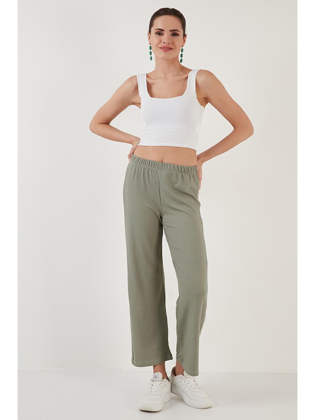 Yeşil Fitilli Rahat Kesim Bol Paça Pantolon 5865028-1