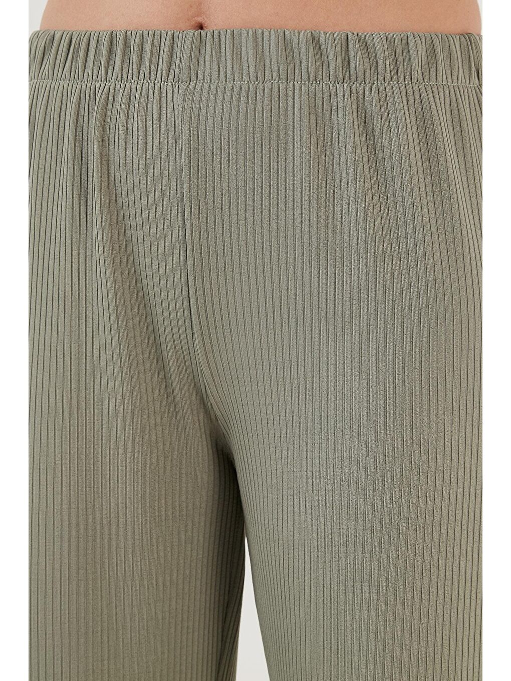 Yeşil Fitilli Rahat Kesim Bol Paça Pantolon 5865028-4