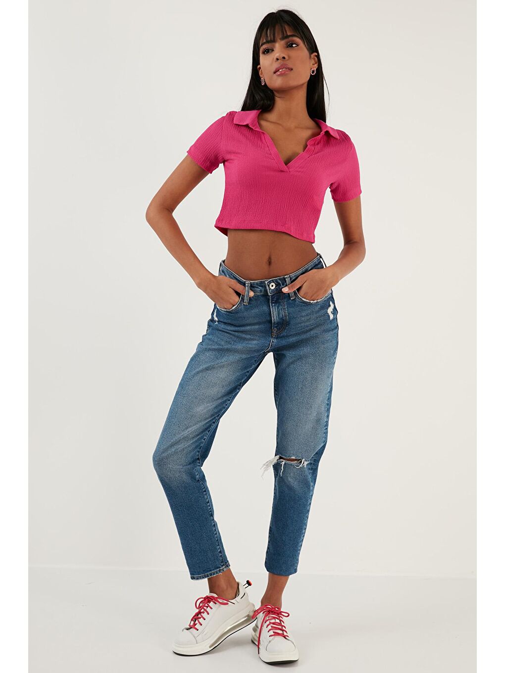 Lela Fuşya Slim Fit Polo V Yaka Crop Bluz 5865035 - 1