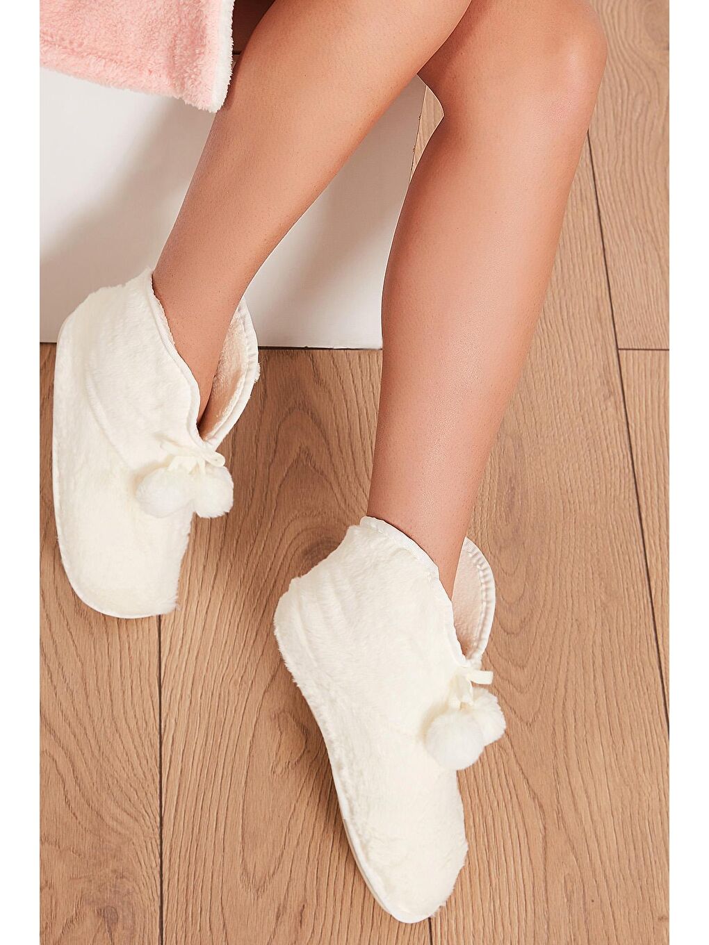 Ekru Ponpon Panduf 5958006