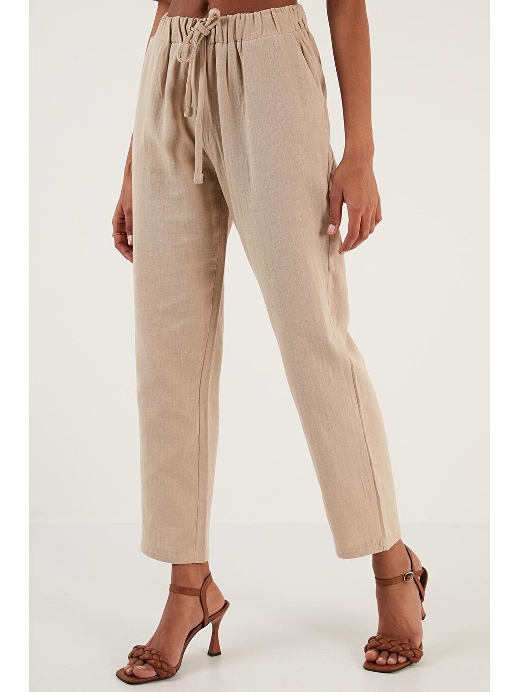 Kahverengi Pamuklu Rahat Kesim Bol Paça Pantolon 6056349-2