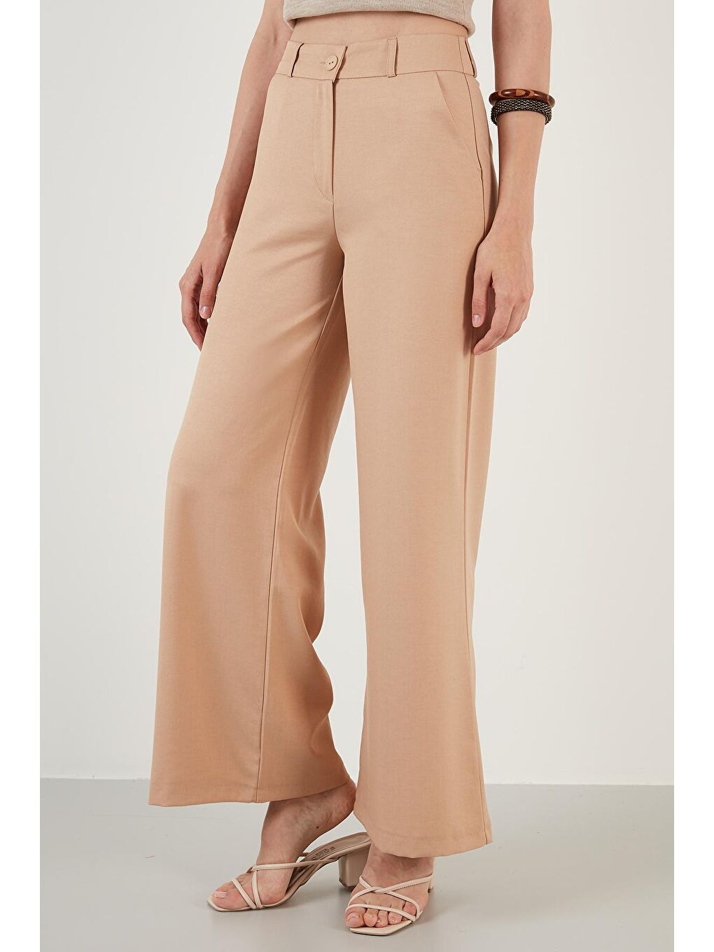 Gri Rahat Kalıp Cepli Bol Paça Pantolon 6058180-2