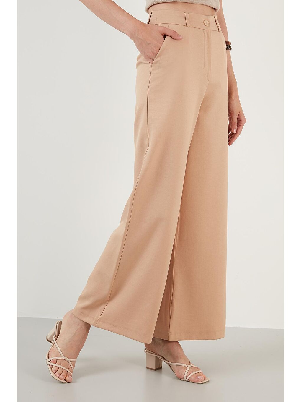 Gri Rahat Kalıp Cepli Bol Paça Pantolon 6058180-3