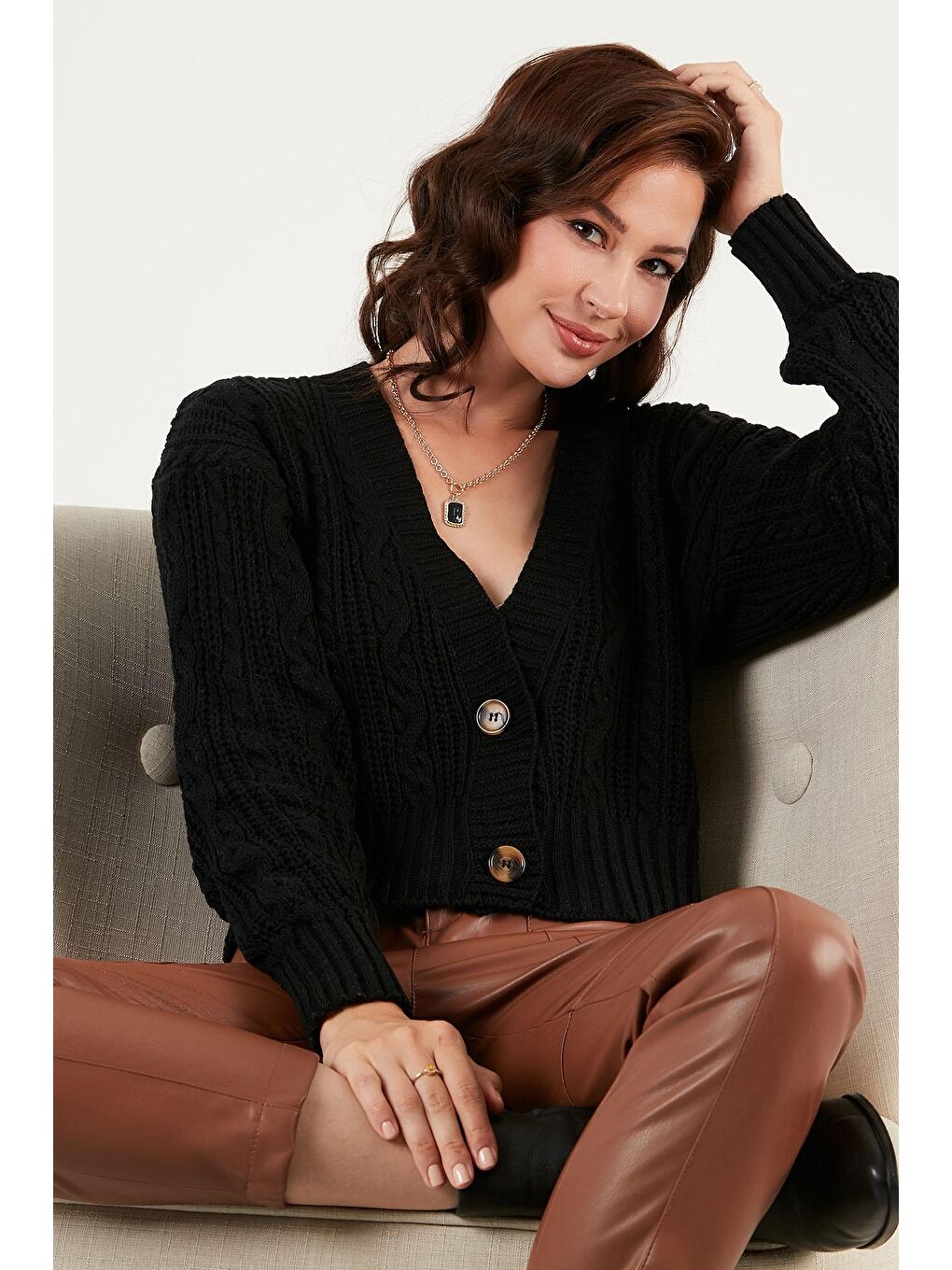 Siyah V Yaka Crop Triko Hırka 6071486