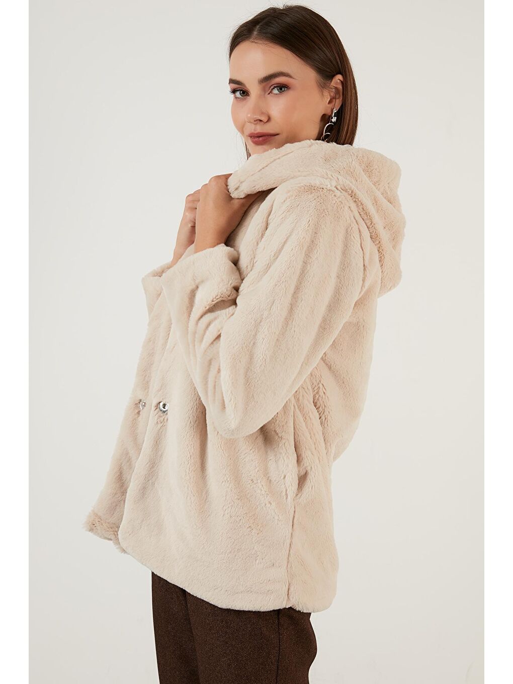 Gri Kapüşonlu Yumuşak Tüylü Astarlı Dar Kesim Suni Kürk 6238066-3