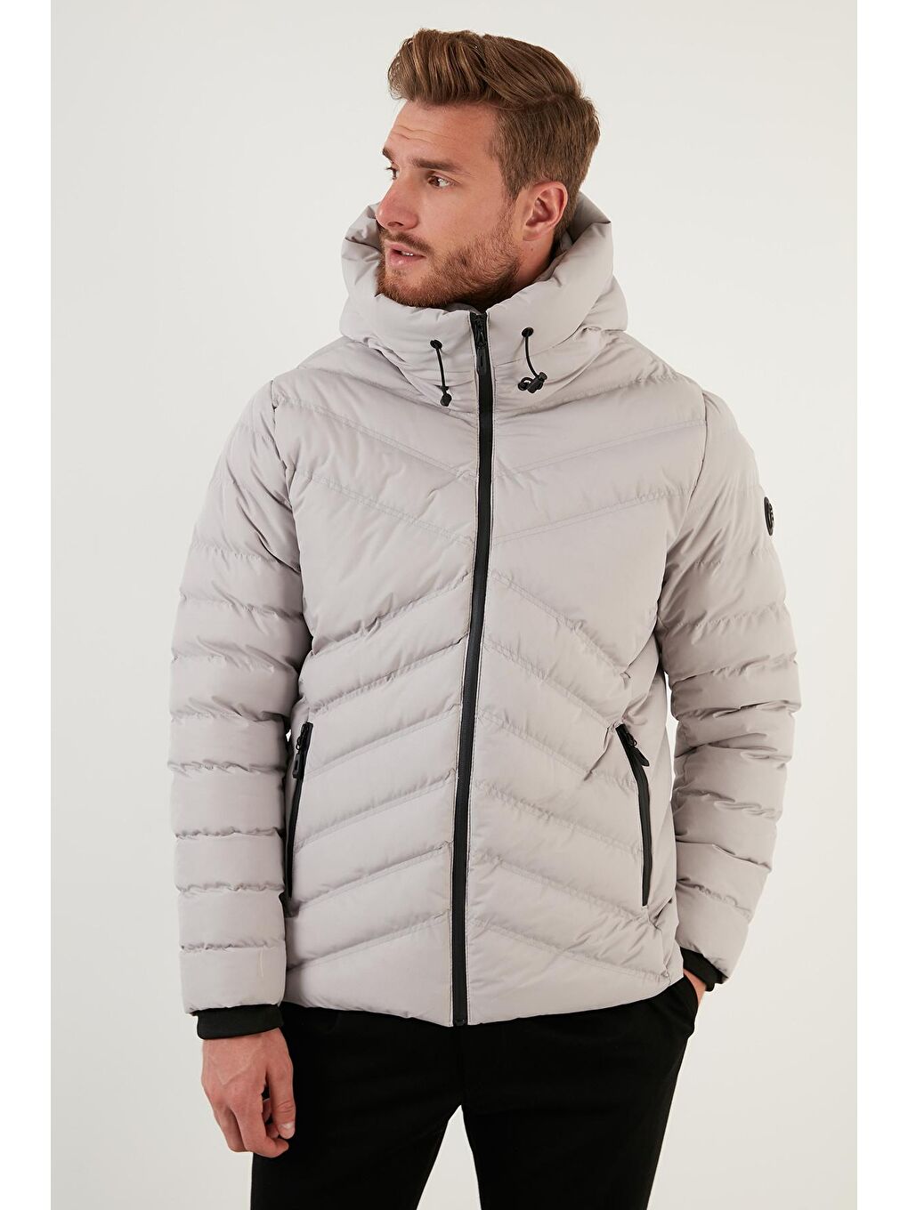 Ekru Slim Fit Kapüşonlu Dik Yaka Cepli Kışlık Mont 6274909