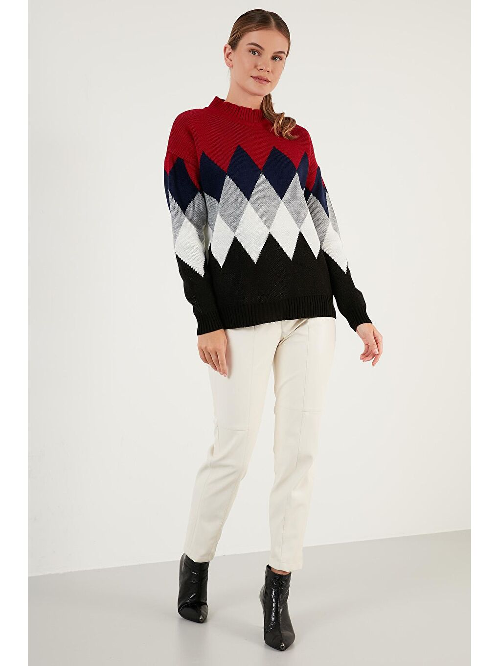 Ekru Baklava Desenli Yarım Balıkçı Yaka Örme Kazak 6310003-3