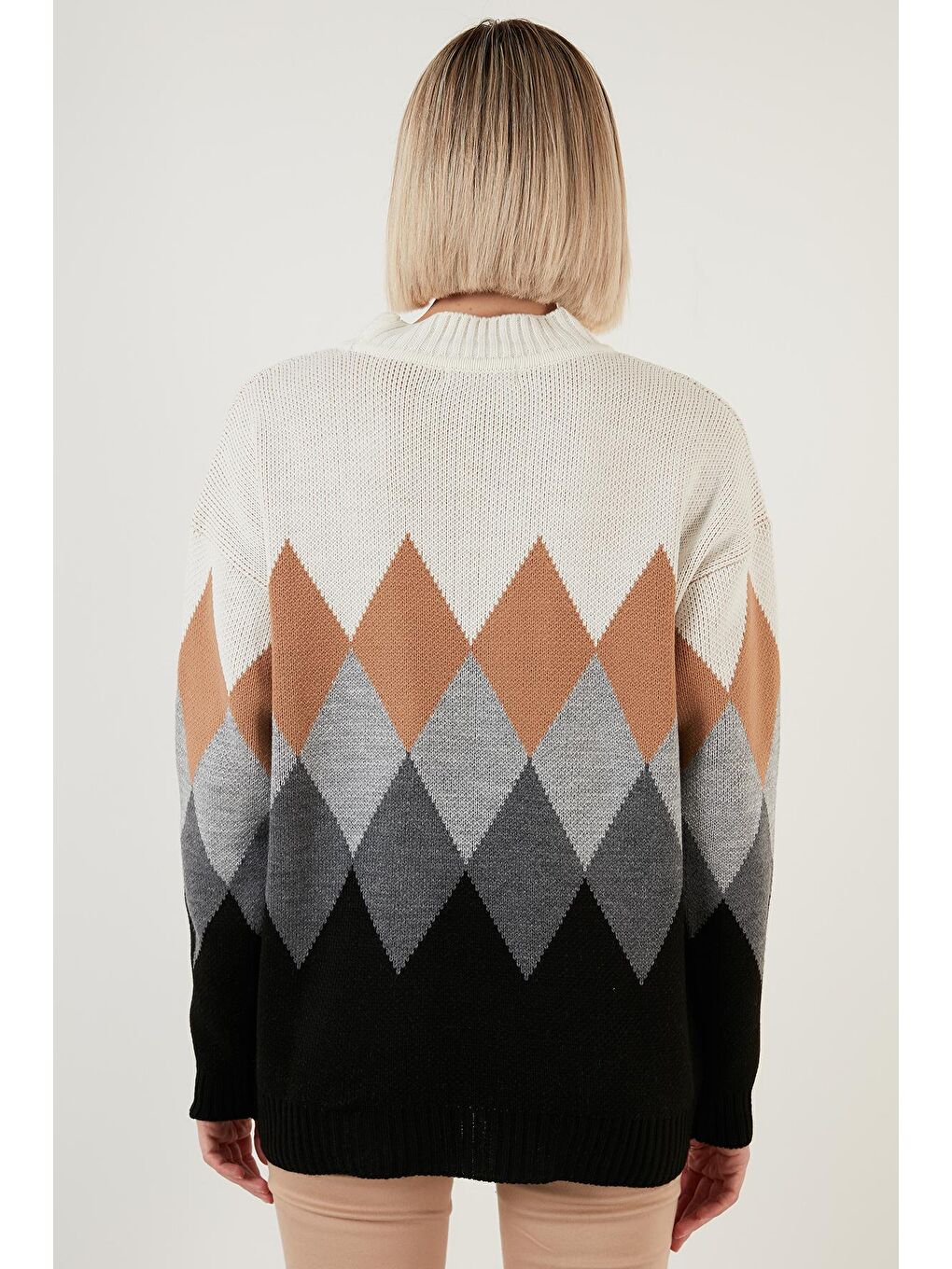 Kahverengi Baklava Desenli Yarım Balıkçı Yaka Örme Kazak 6310003-4