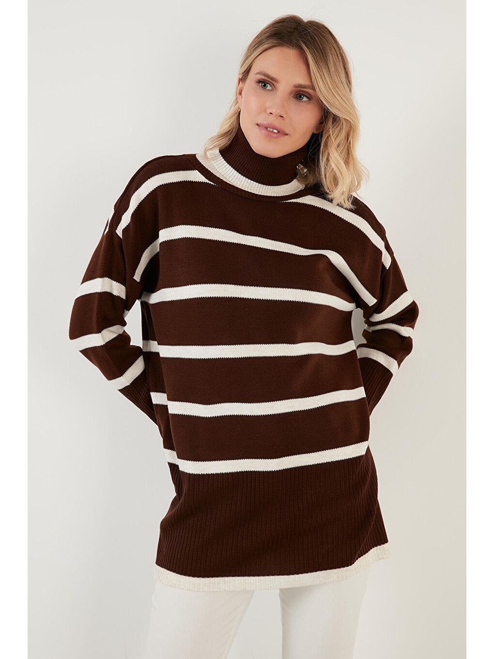 Kahverengi Çizgili Balıkçı Yaka Uzun Kadın Kazak 6321016-1