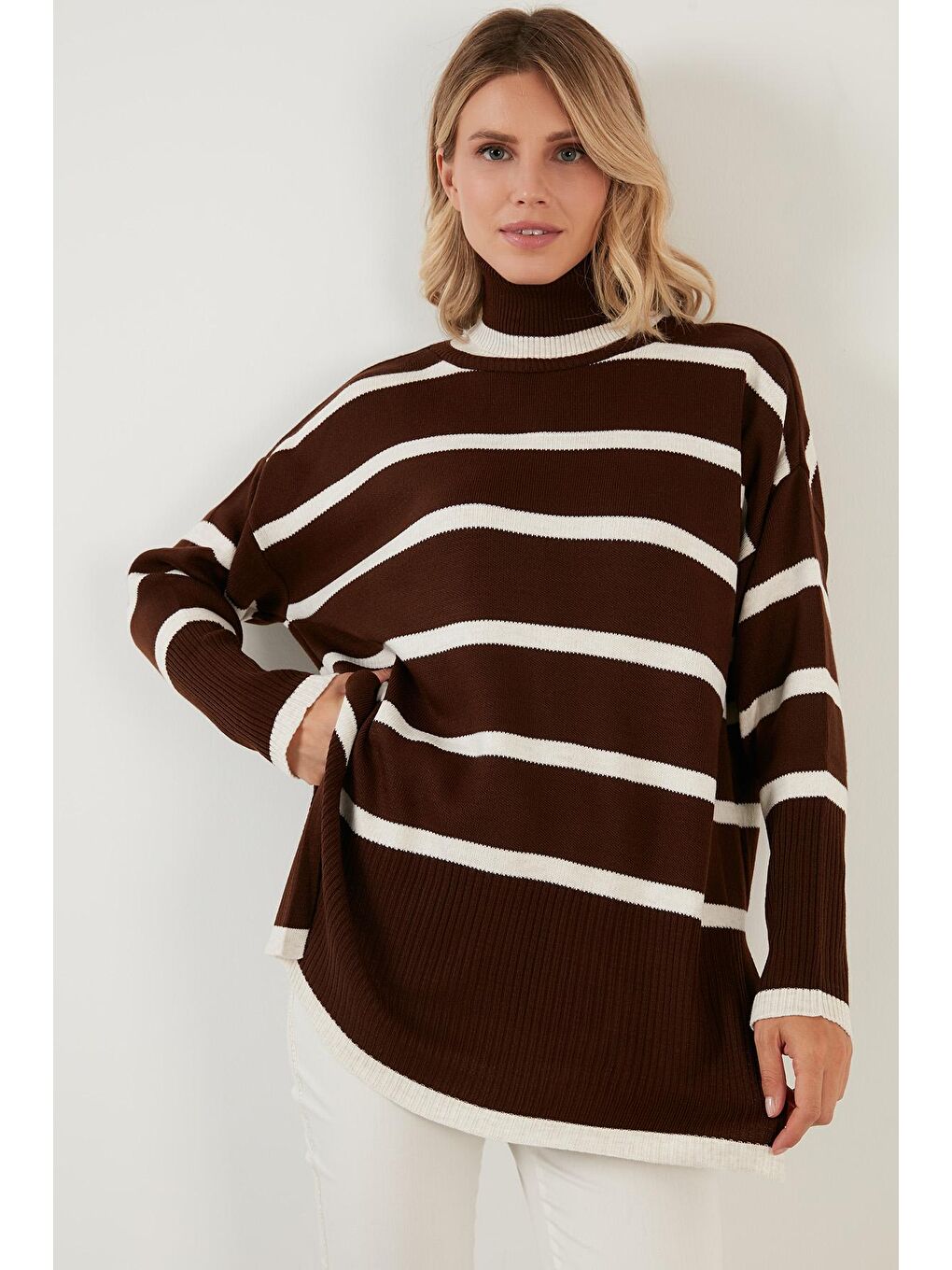 Kahverengi Çizgili Balıkçı Yaka Uzun Kadın Kazak 6321016-2