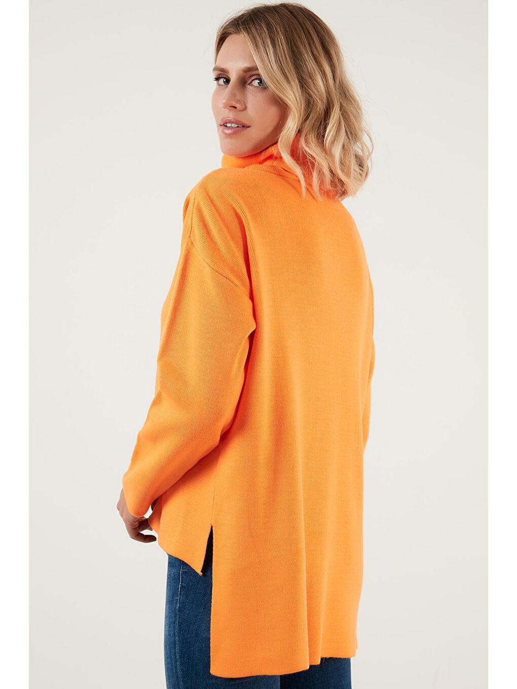 Turuncu Önü Kısa Arkası Uzun Balıkçı Yaka Triko Kazak 6321048-4