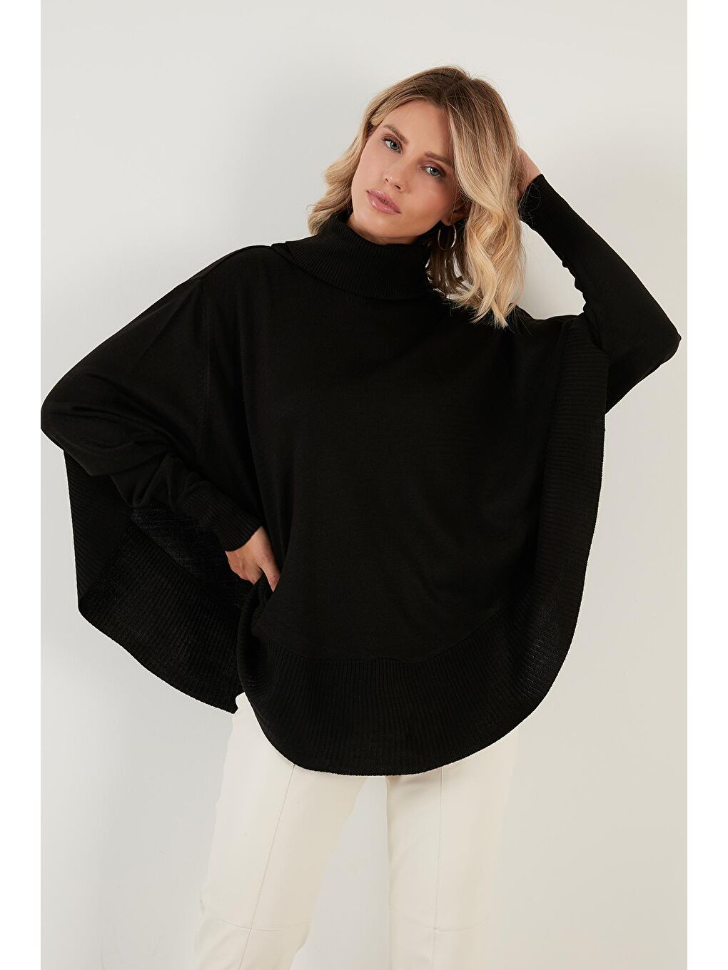 Siyah Balıkçı Yaka Yarasa Kol Kazak 6329060-1