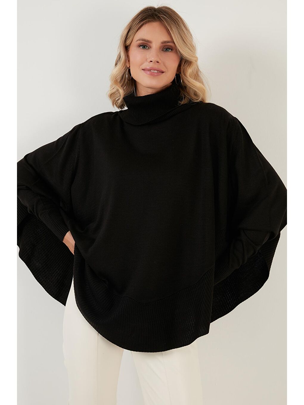 Siyah Balıkçı Yaka Yarasa Kol Kazak 6329060-4