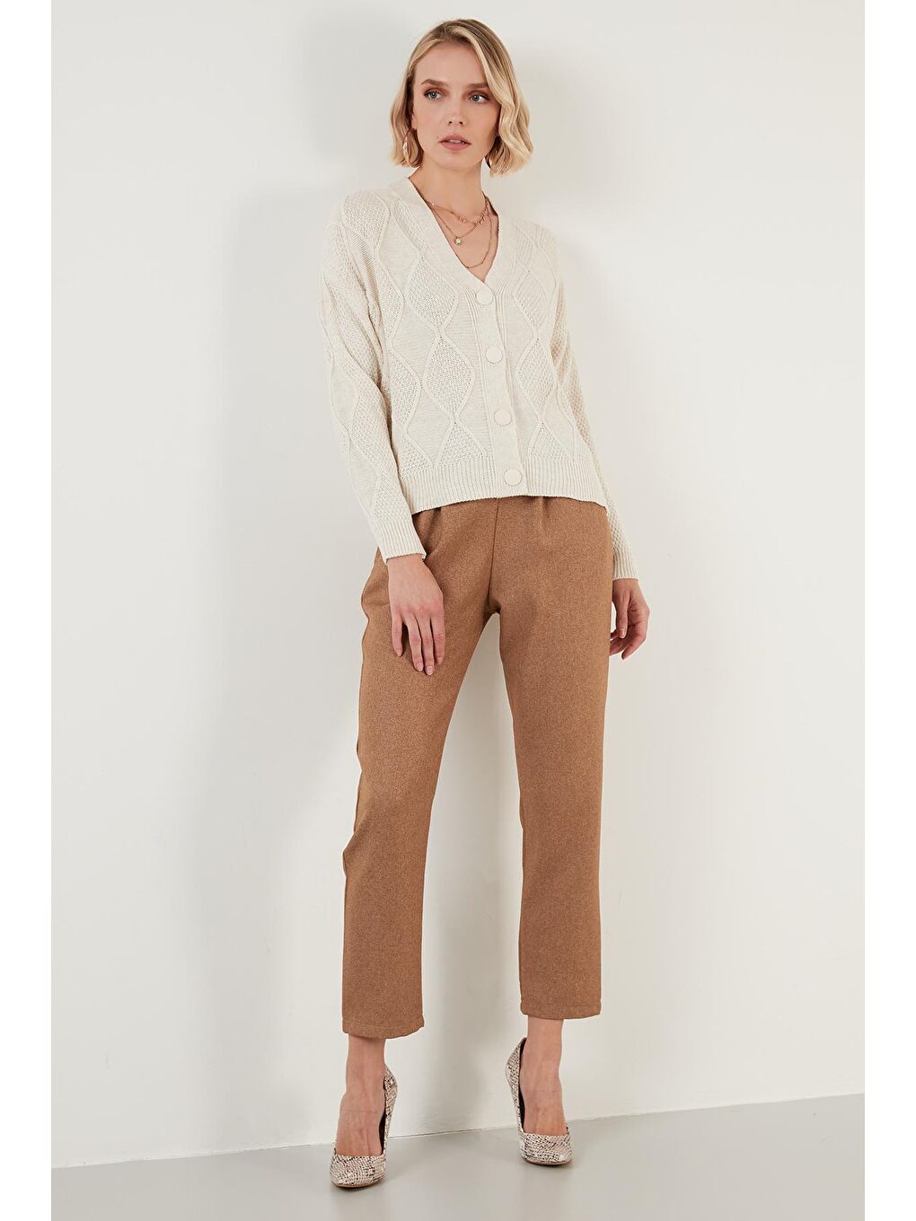 Ekru Düğmeli V Yaka Örme Hırka 6329579-3