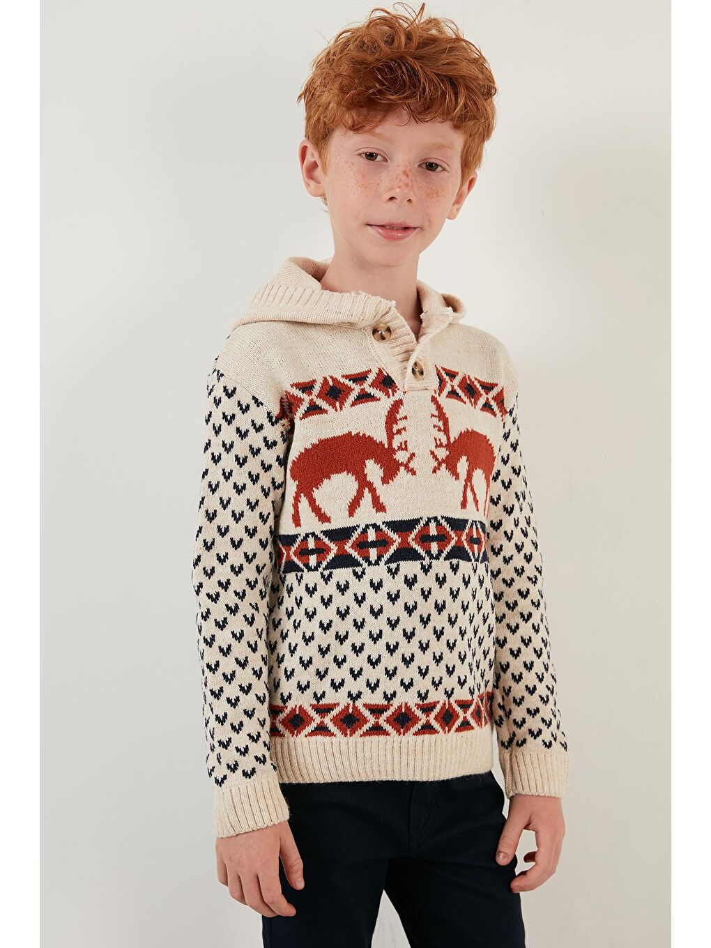 Bej Yılbaşı Temalı Düğmeli Kapüşonlu Kazak 633MJ365-2