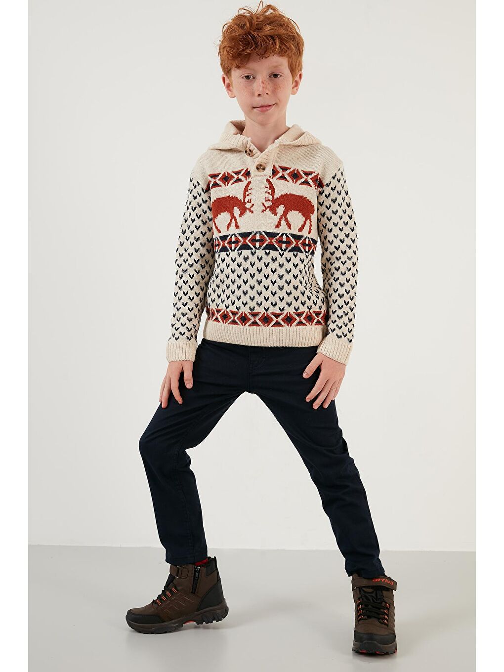 Bej Yılbaşı Temalı Düğmeli Kapüşonlu Kazak 633MJ365-3